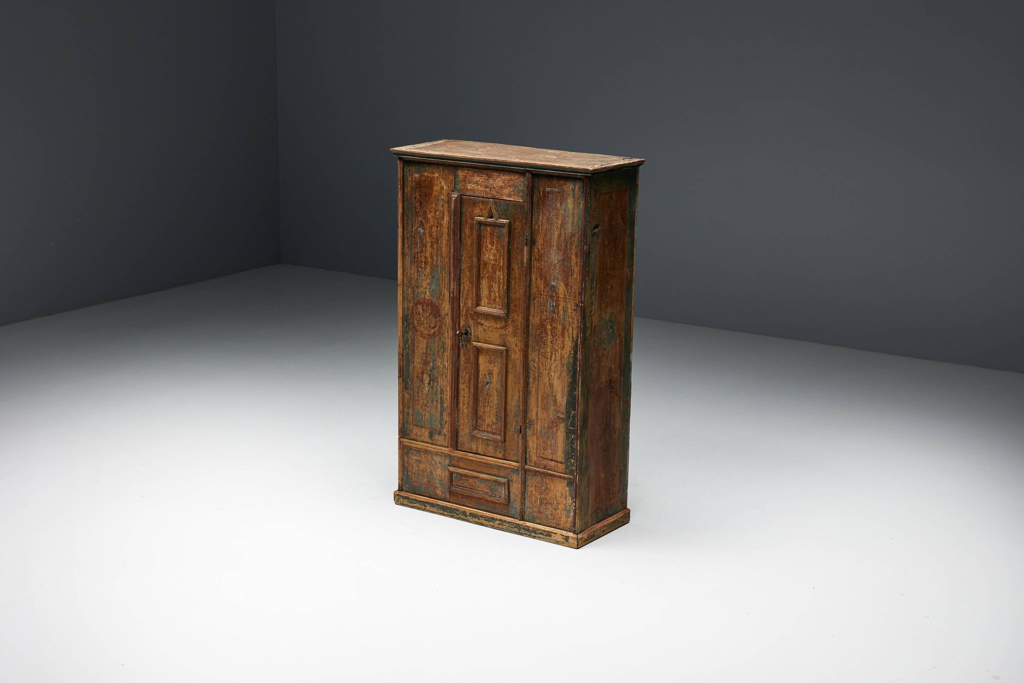 Rustic Travail Populaire Cabinet, France, 18th Century