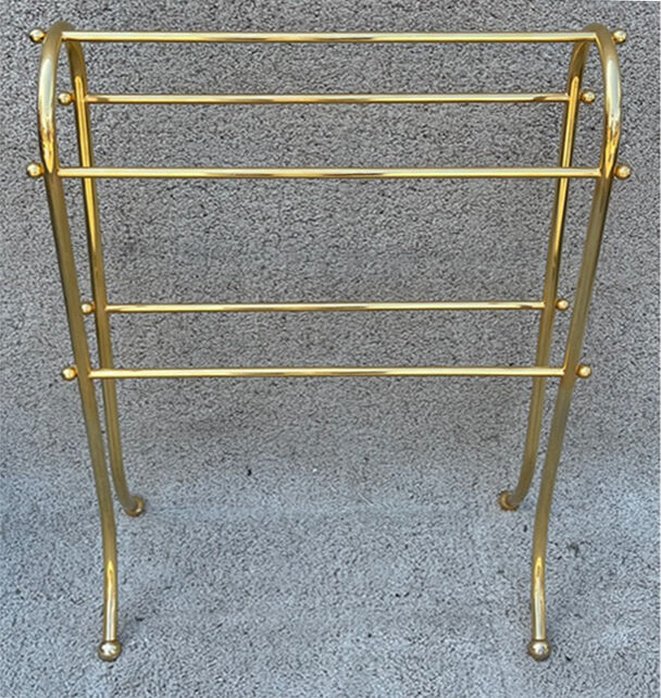 Towel rack