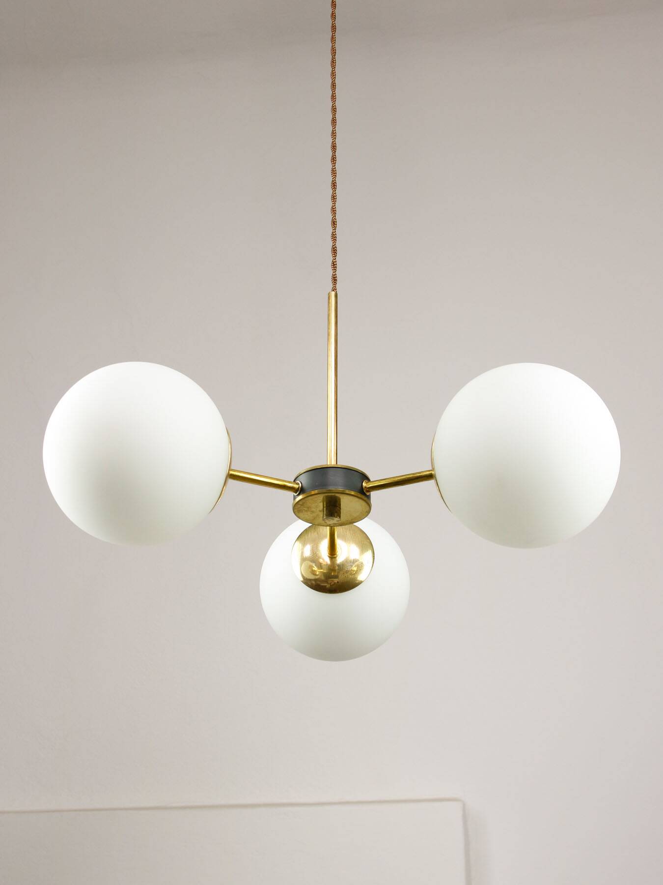 Mid-Century Modern Italian Chandelier in Brass and Opaline Glass, 1960s