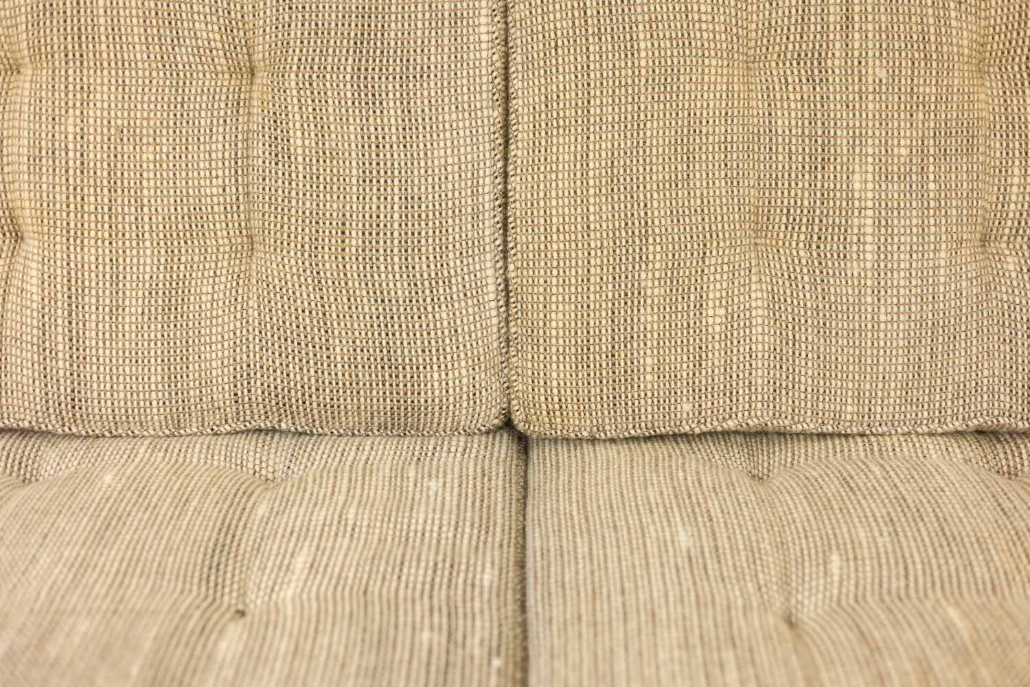 Florence Knoll, pour Knoll. Canapé et paire de fauteuils. Années 1960-70.