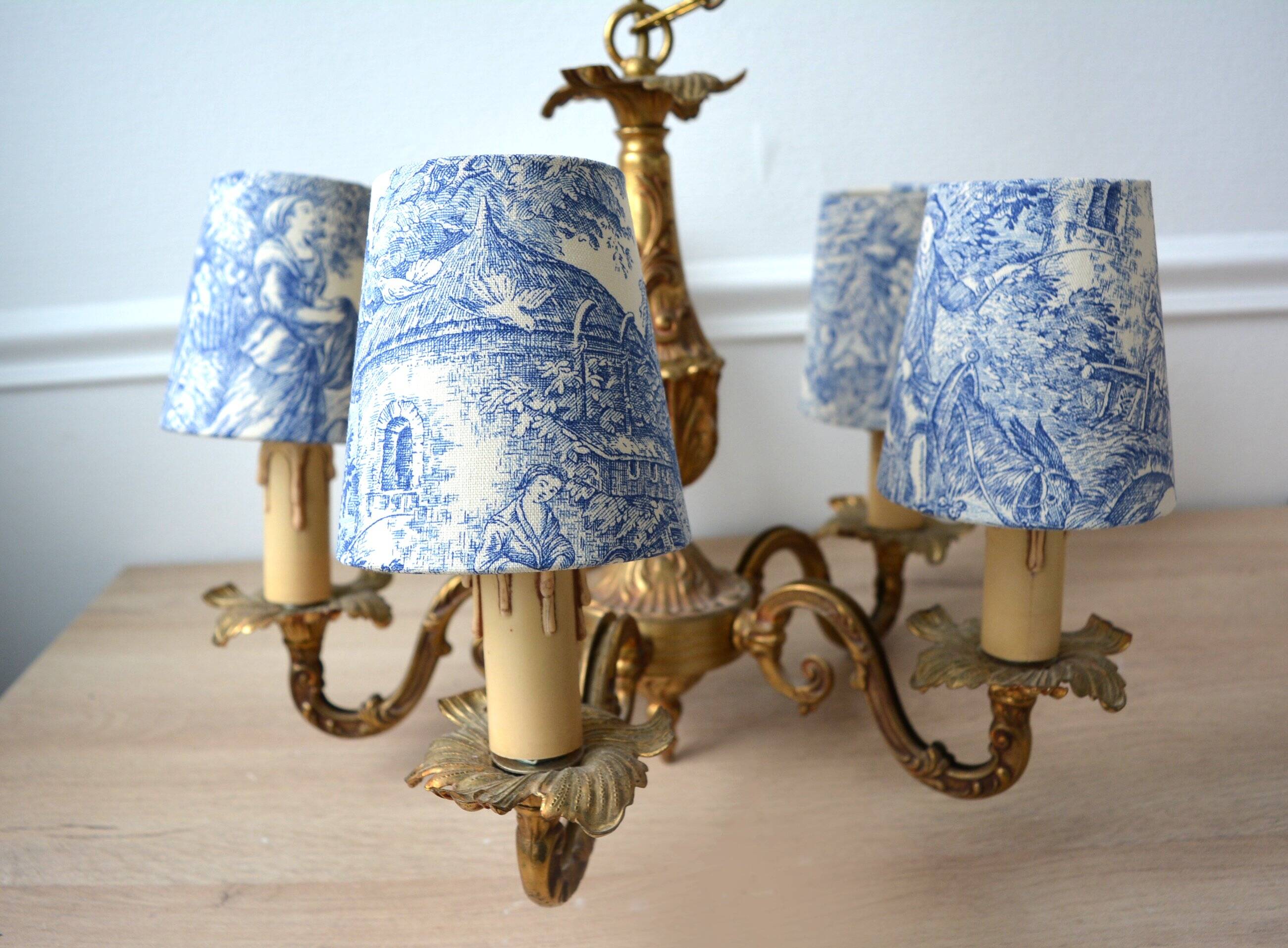 Lustre bronze, 5 abat-jours toile de Jouy