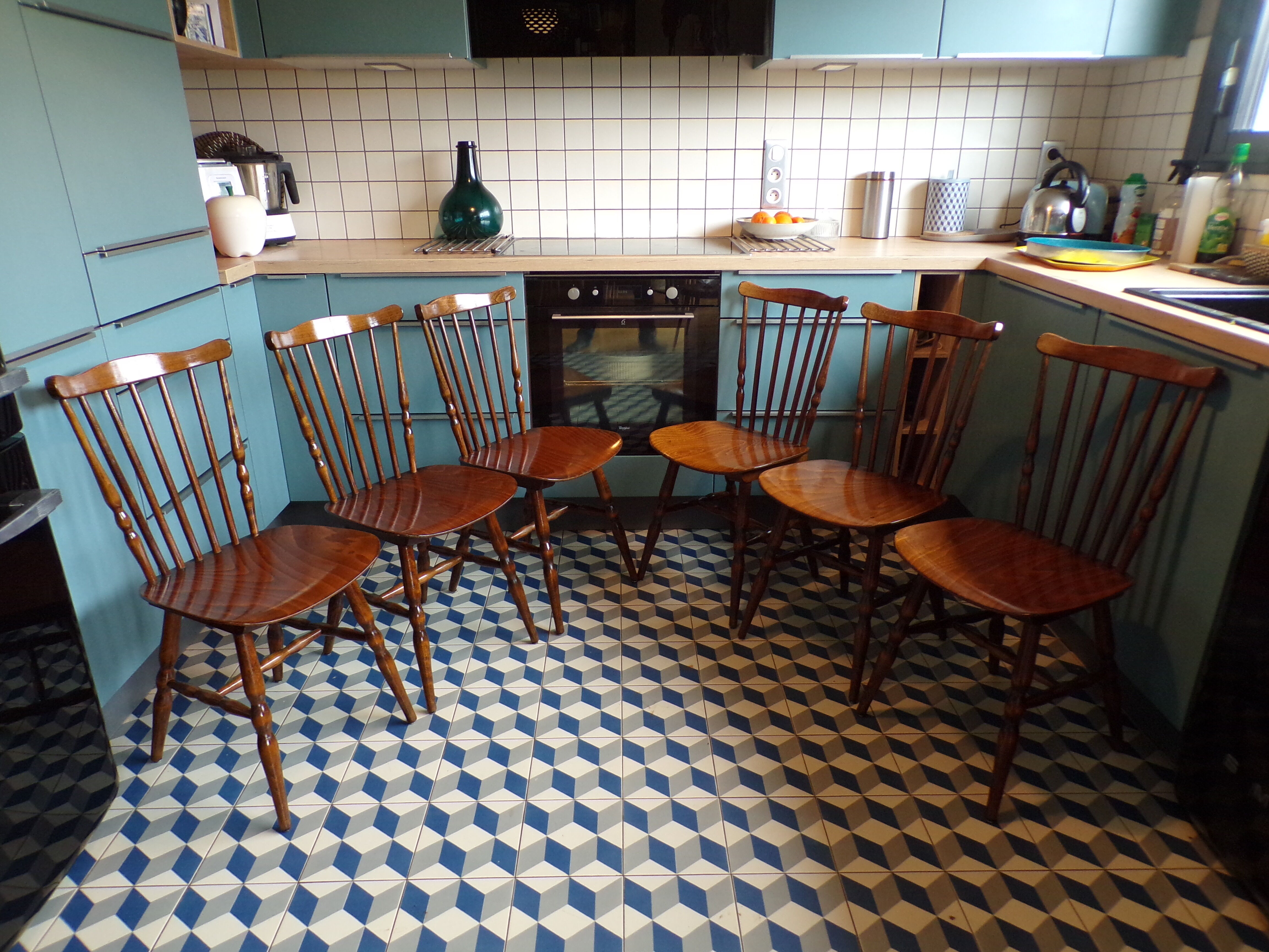 Suite 6 chairs Baumann Tacoma