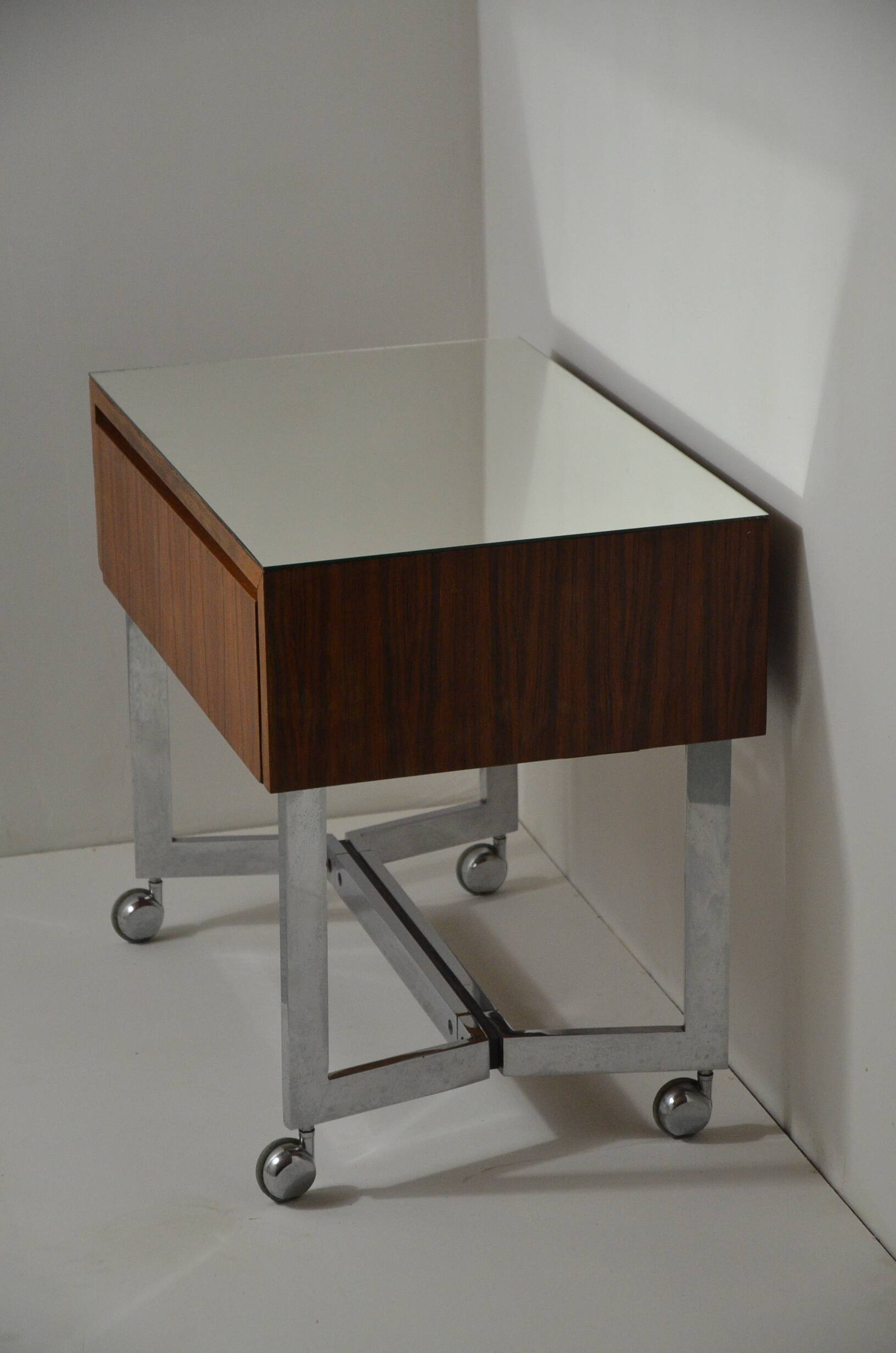 Occasional furniture on casters in Rio rosewood 1960