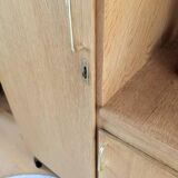 Armoire asymétrique vintage en chêne rénovée