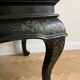 Table basse chinoise ancienne en bois noir et nacre