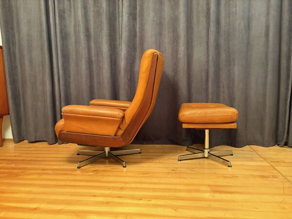 Fauteuil avec repose-pieds, par Ring Mebelfabrikk, Norvège, années 1960