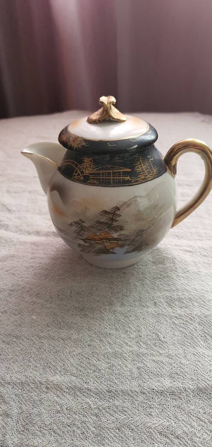 Small Chinese tea set