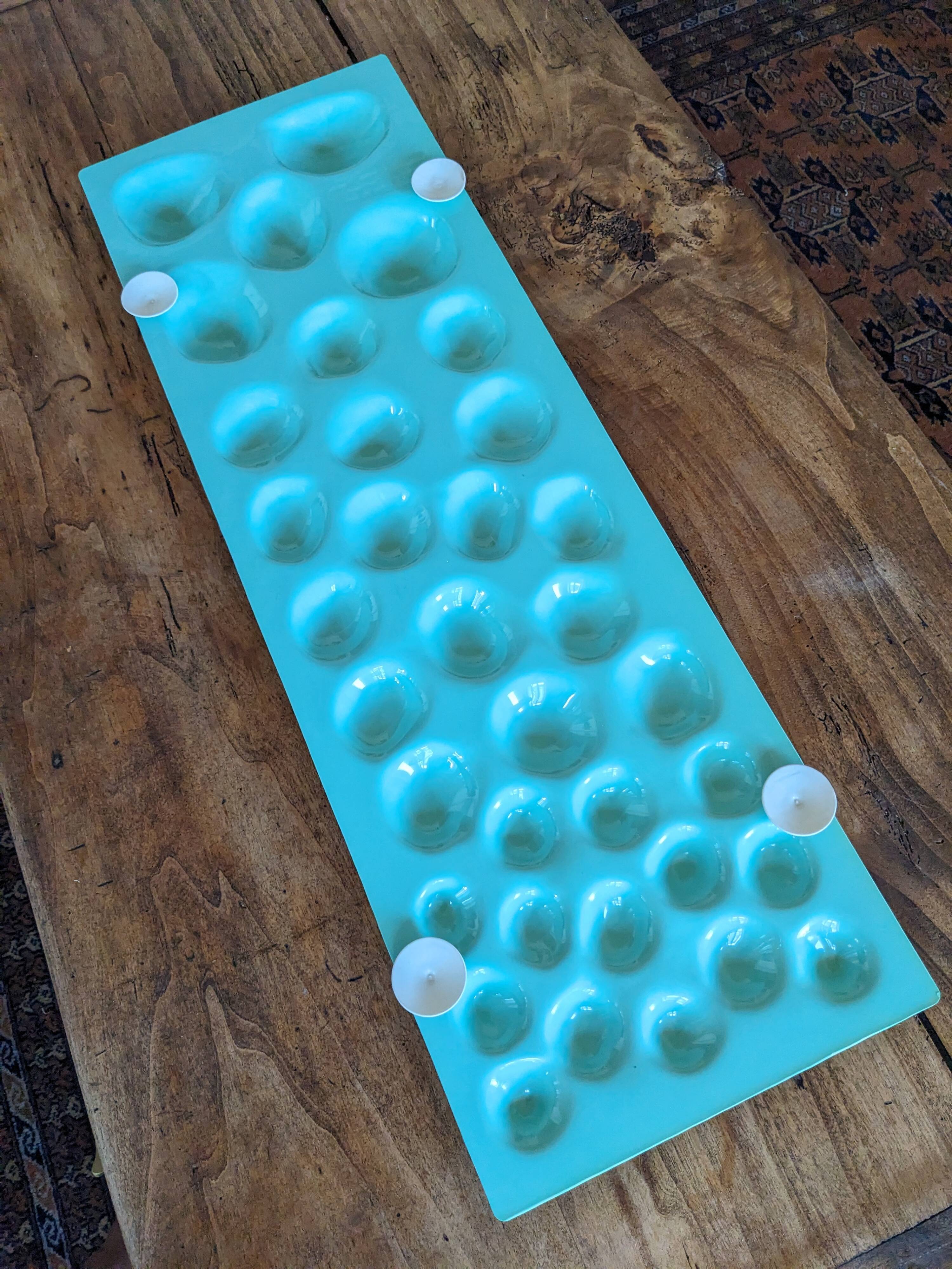 Decorative vintage plastic bubble plate - design Trema-Platte optical art