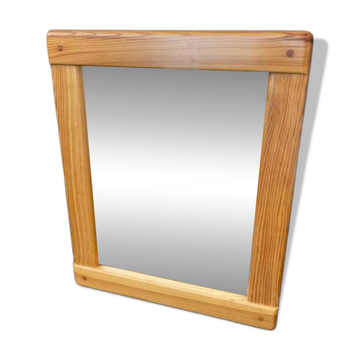 Miroir scandinave rectangulaire arrondi en pin 40x50cm