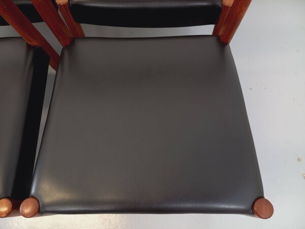 Suite de 6 chaises scandinaves vintage Fristho Franeker en teck et skai des années 60