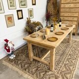 Solid oak farmhouse table with 2 central extensions