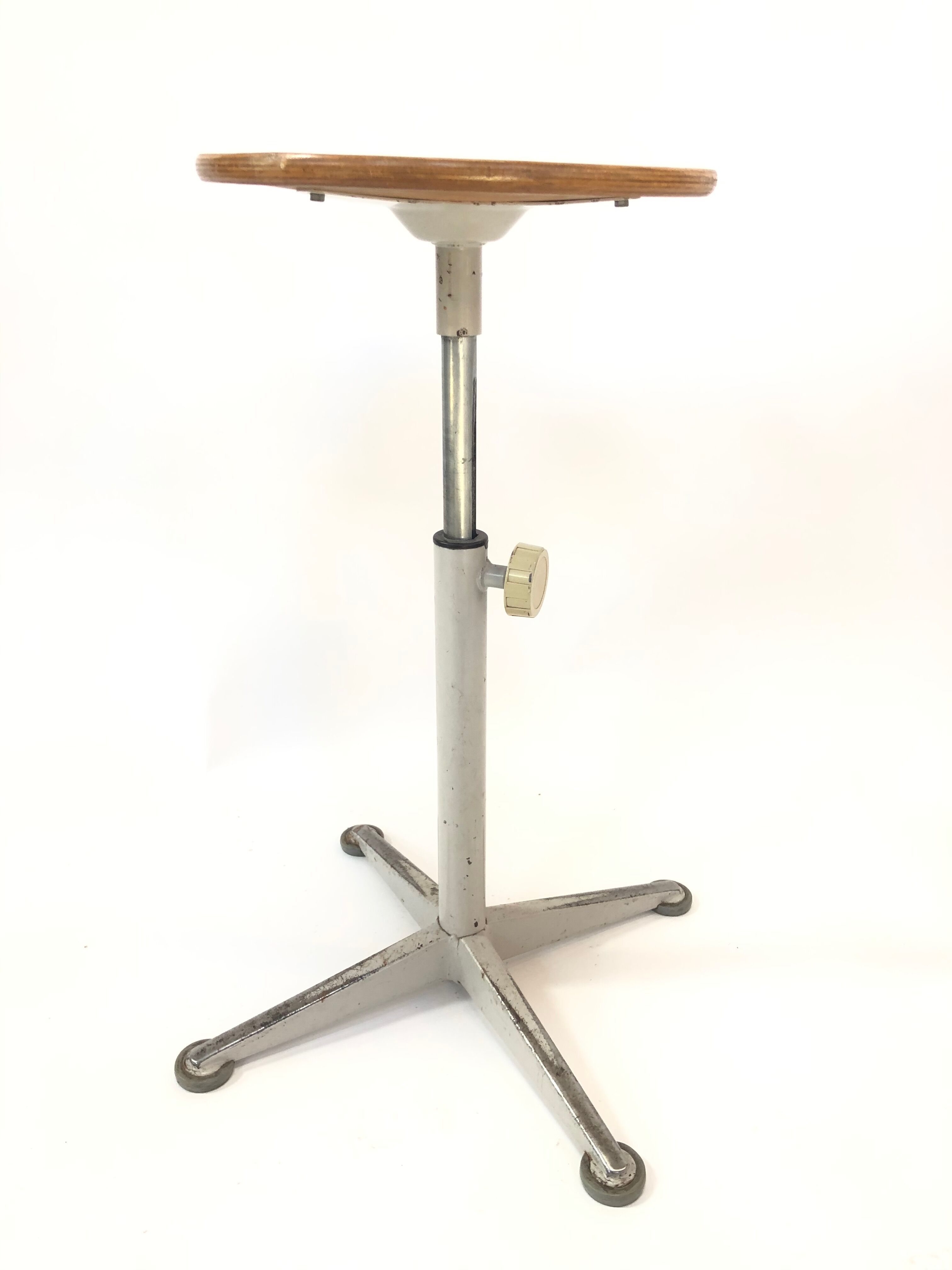 Vintage stool work tabouret by Friso Kramer Ahrend de Cirkel