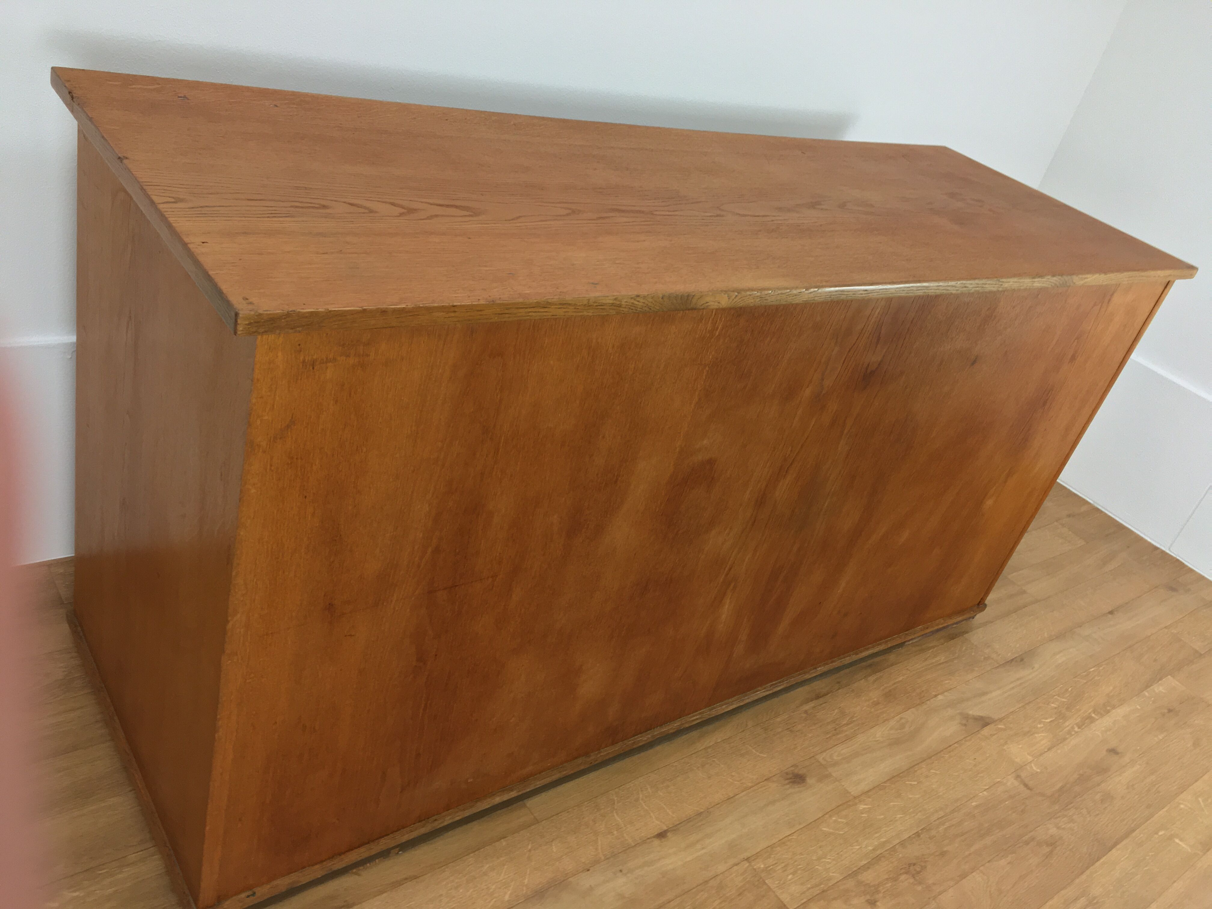 Craft furniture, drawer counter, oak