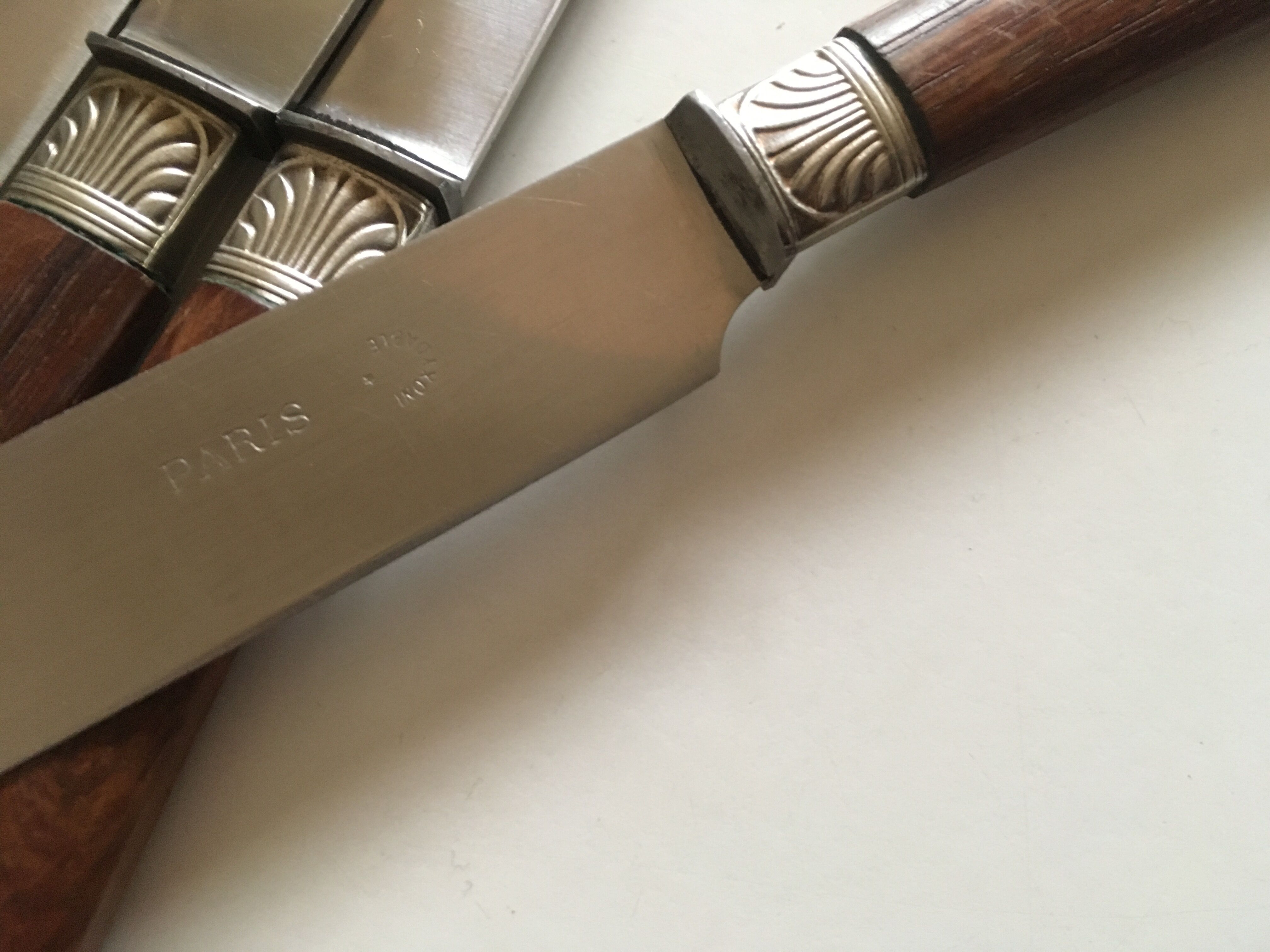 6 knives engraved Paris in art deco rosewood.