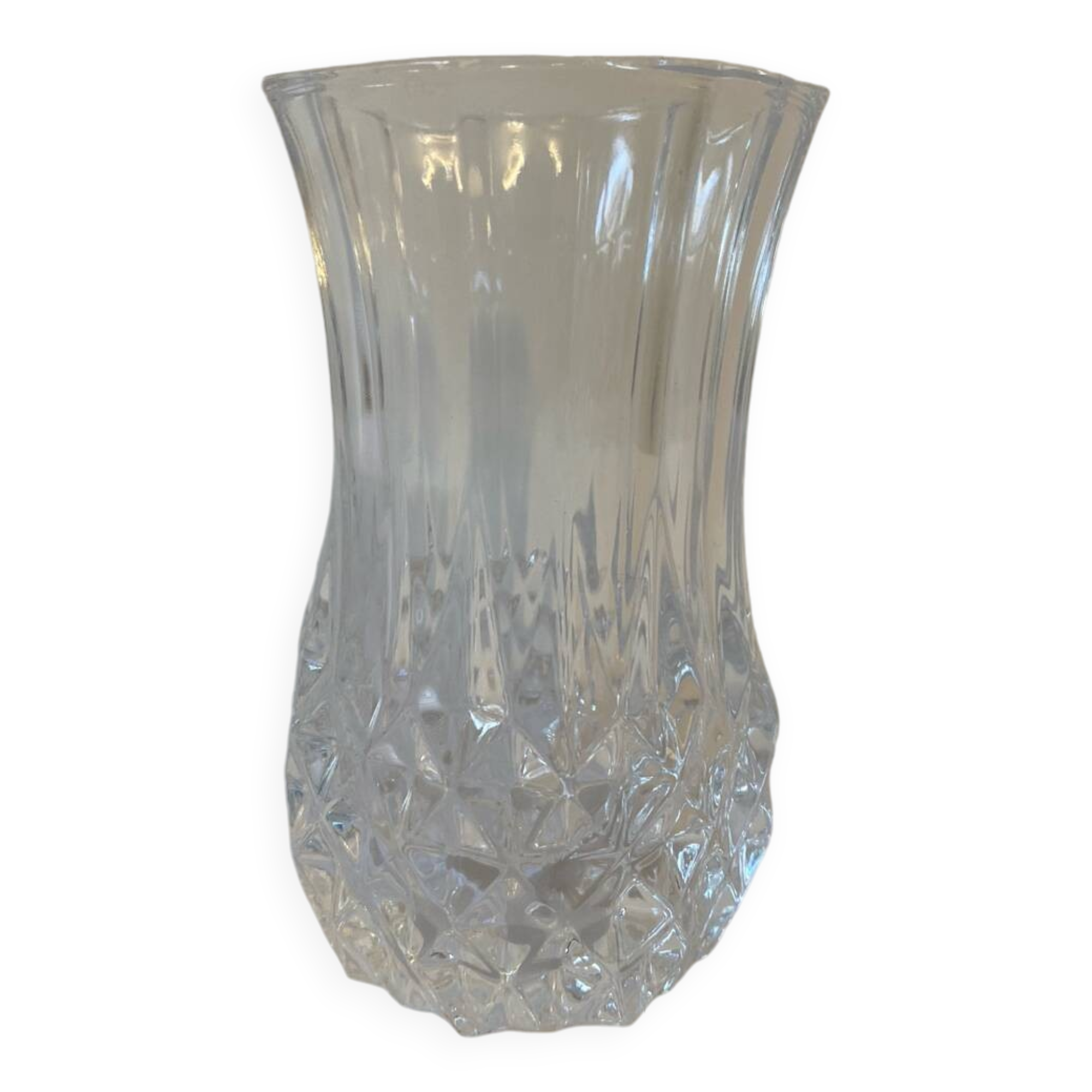 Petit vase en verre ciselé