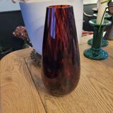 Glass vase in a scaled way