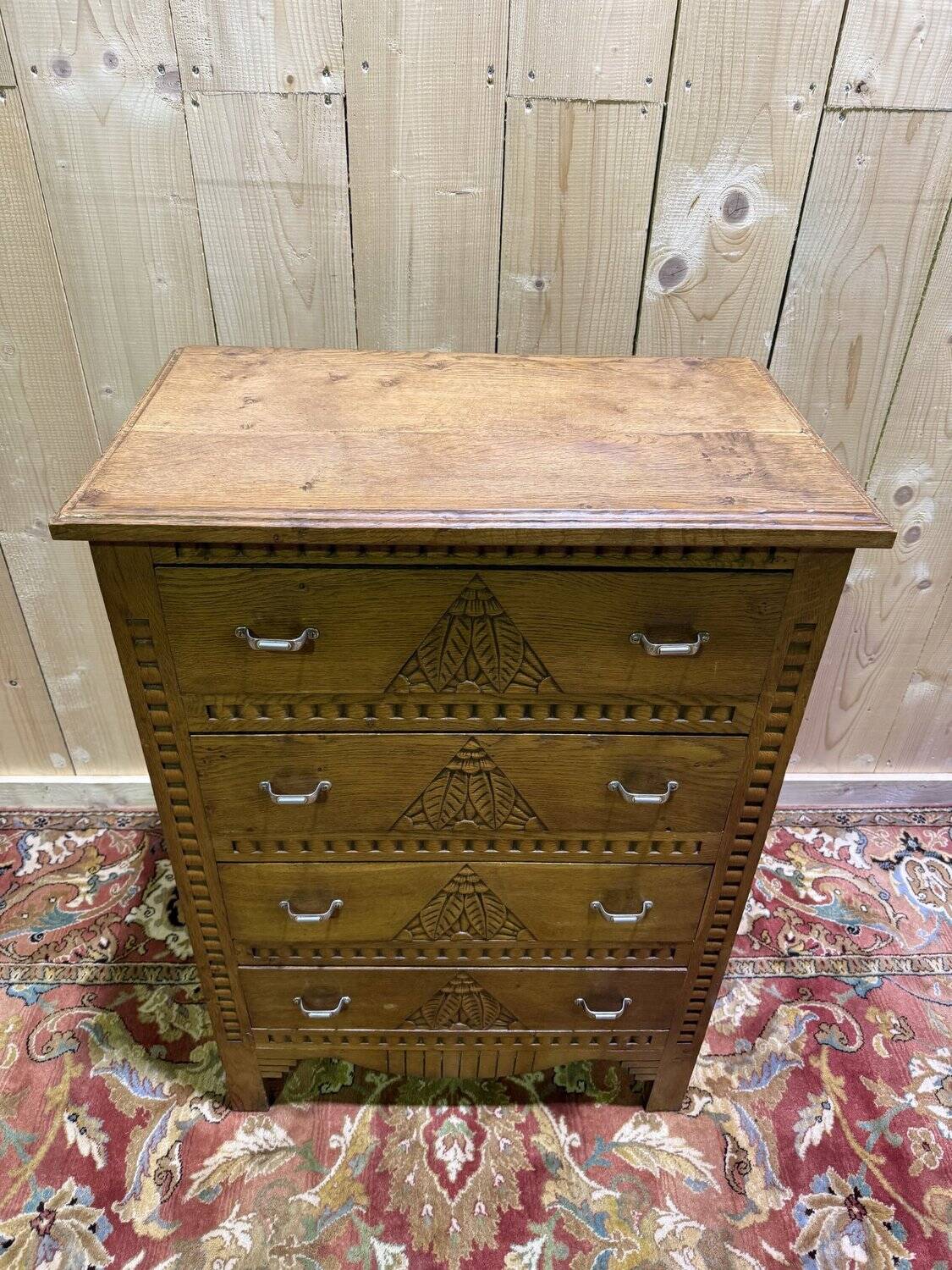 Art Deco commode / chest of drawers in solid oak