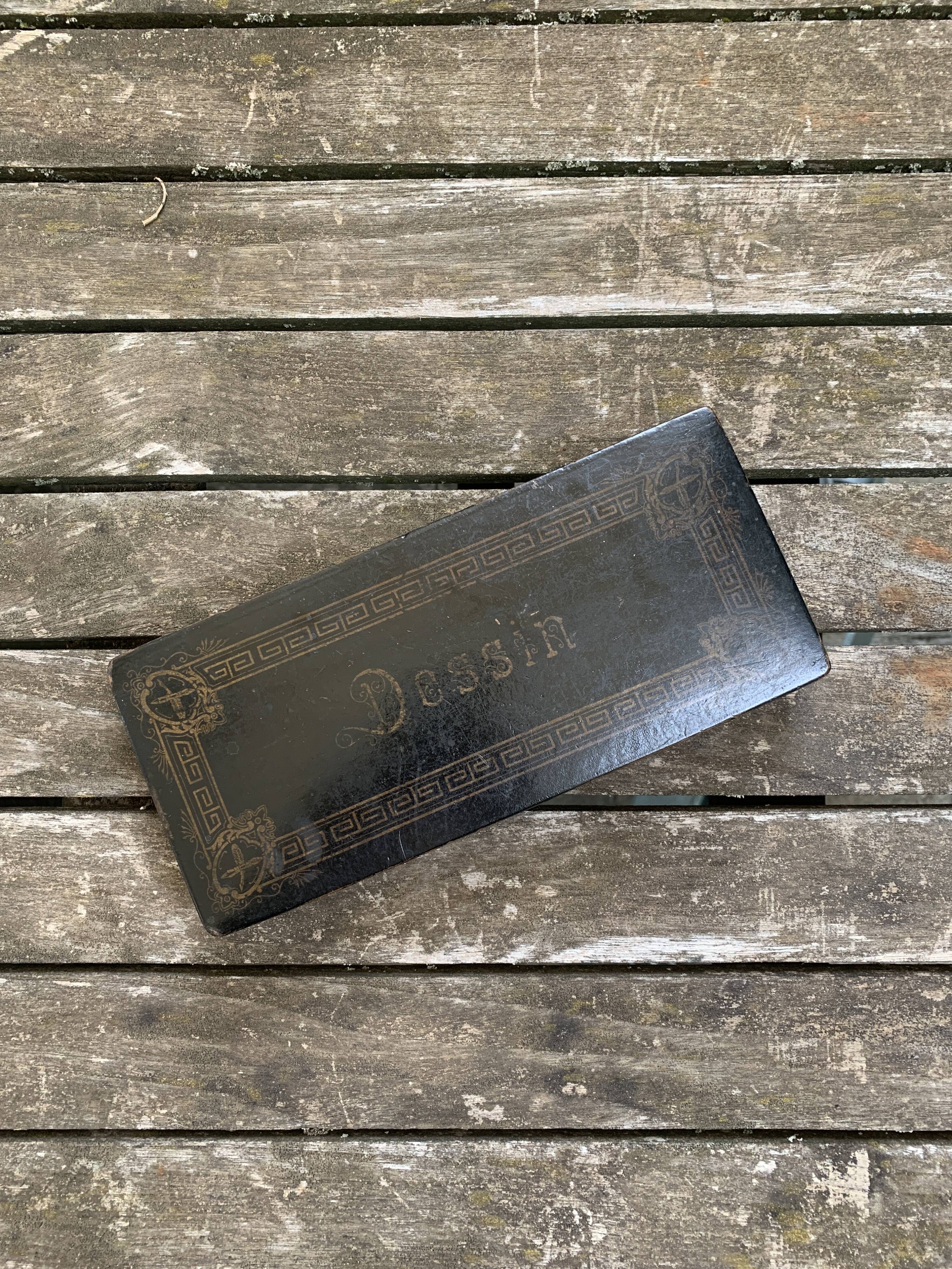 Boiled cardboard pen tray