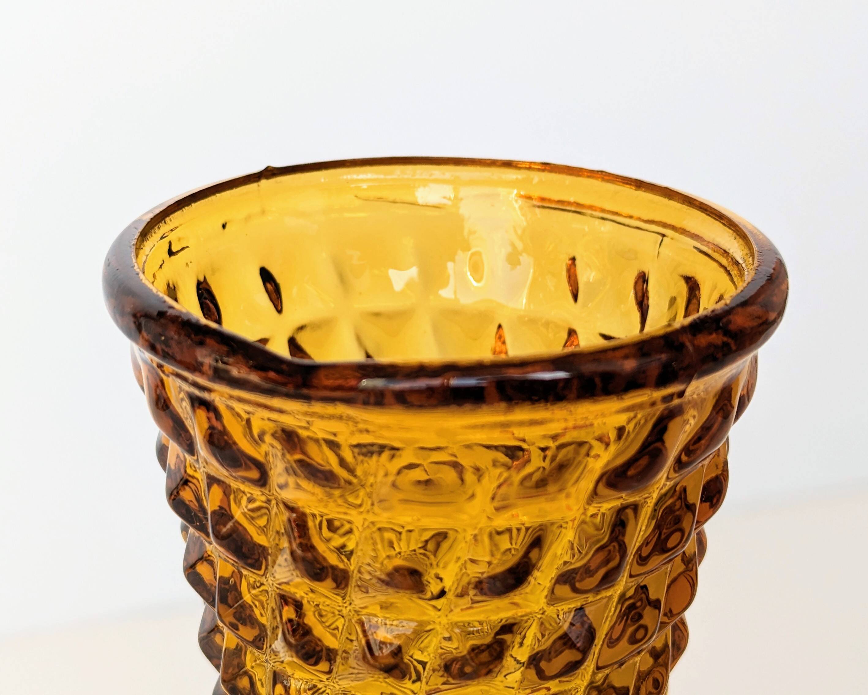 Amber yellow glass vase. d'Empoli diamond points - Year 1950 - Italy