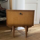 2 tables de chevet en bois