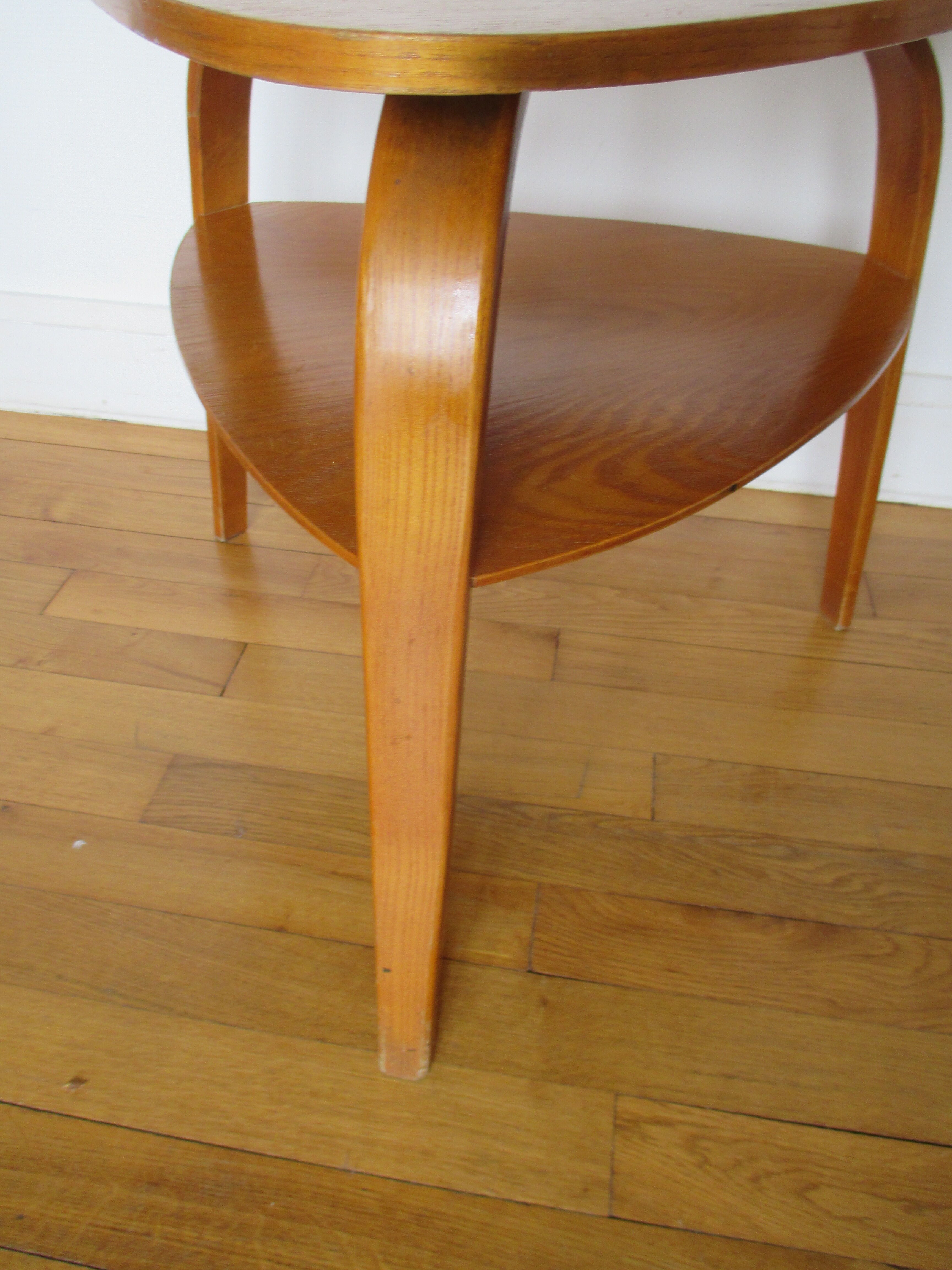 Bow Wood Steiner 1950 vintage table