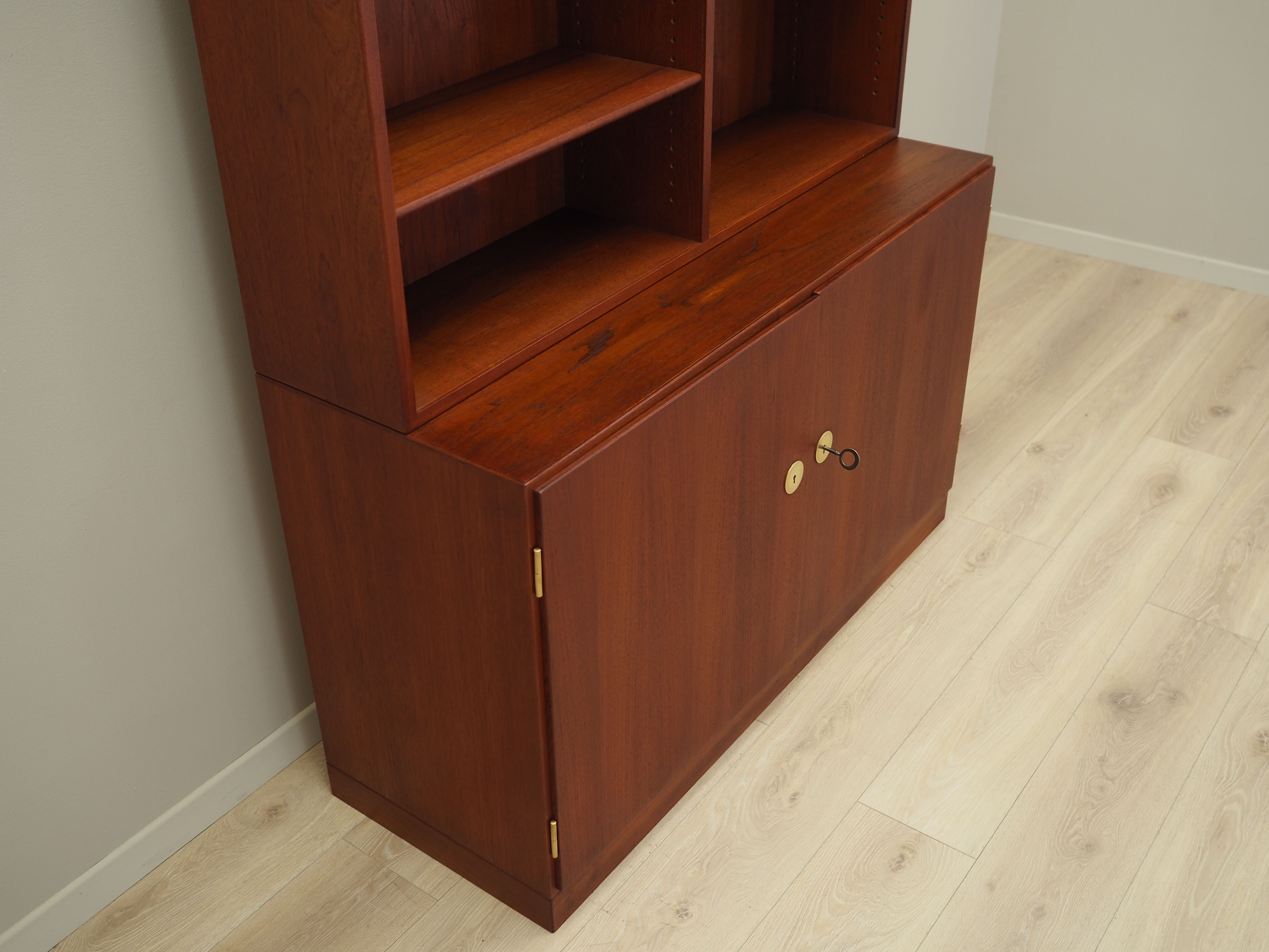 Teak bookcase, Danish design, 1960s, designer Børge Mogensen