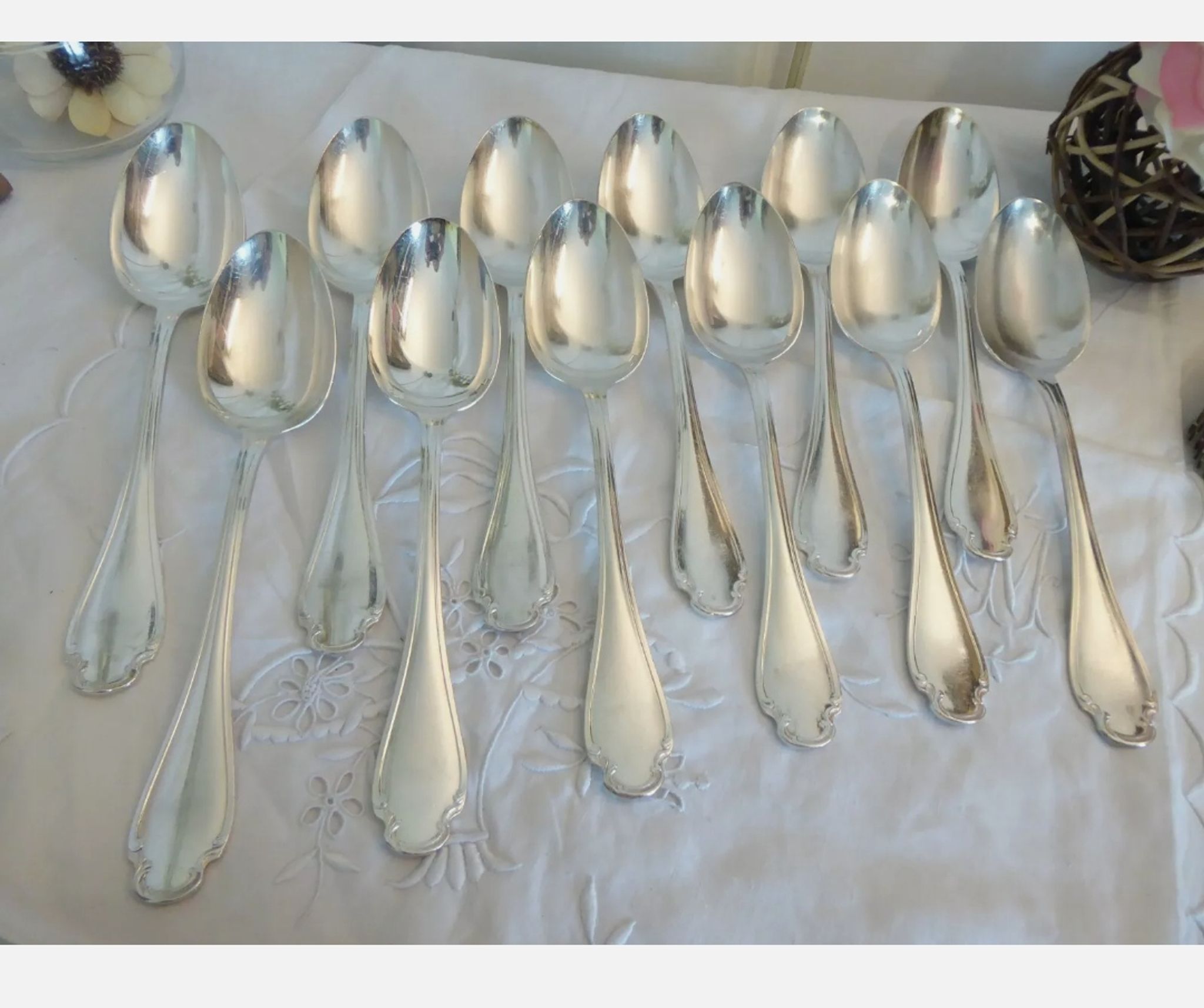 12 couverts de table 24p en métal argenté Alfenide Christofle Modèle Pompadour