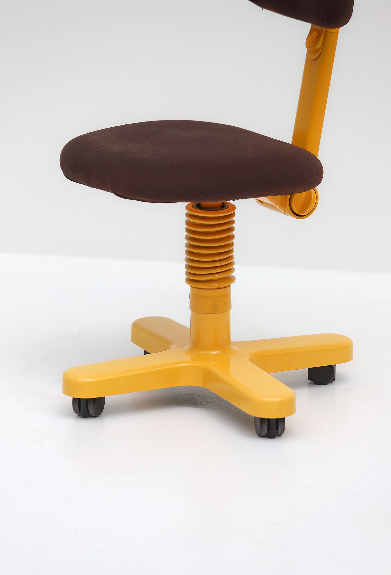 Desk chair 45 Syntesis by Ettore Sottsass for Olivetti