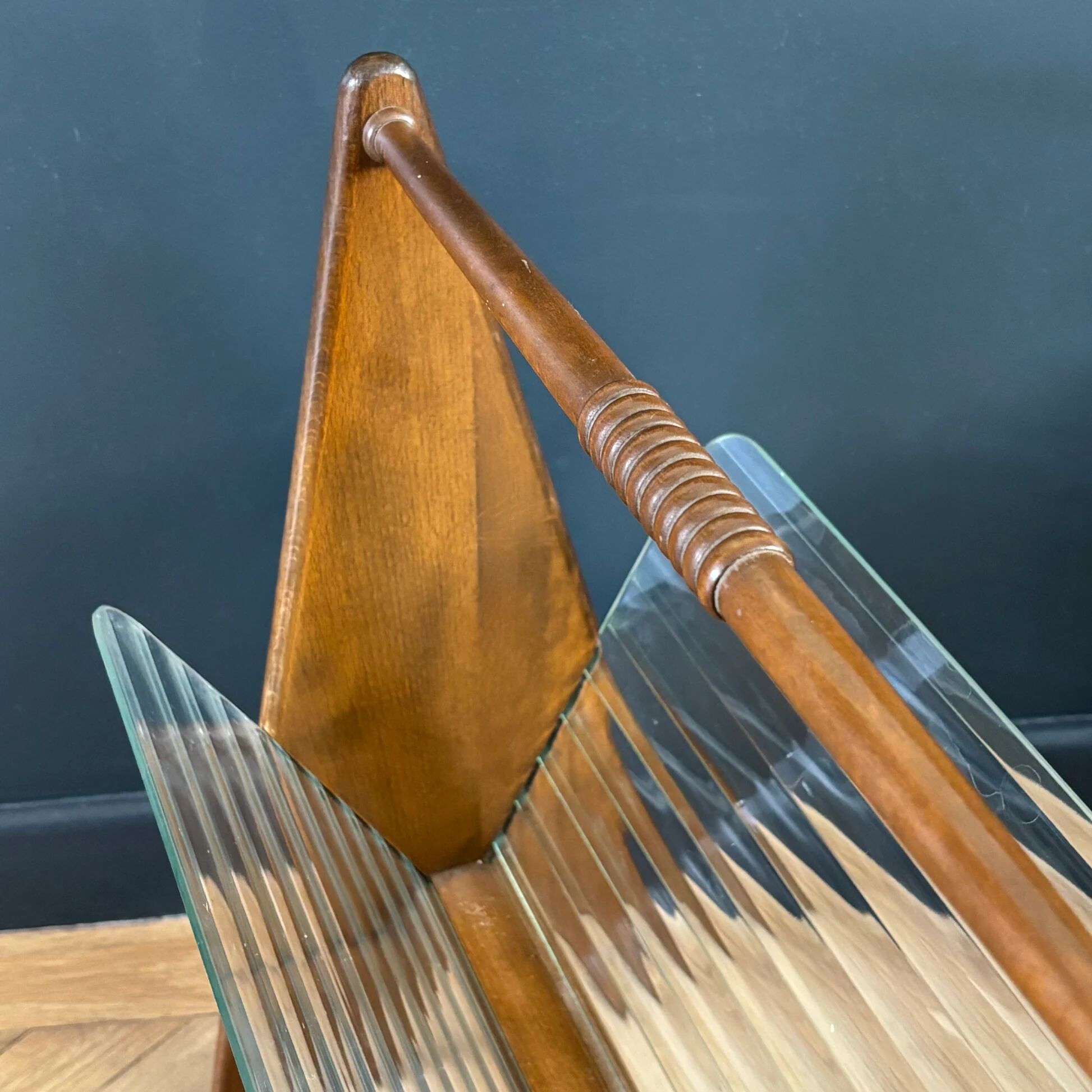 Canelé glass and wood magazine rack - 1950s