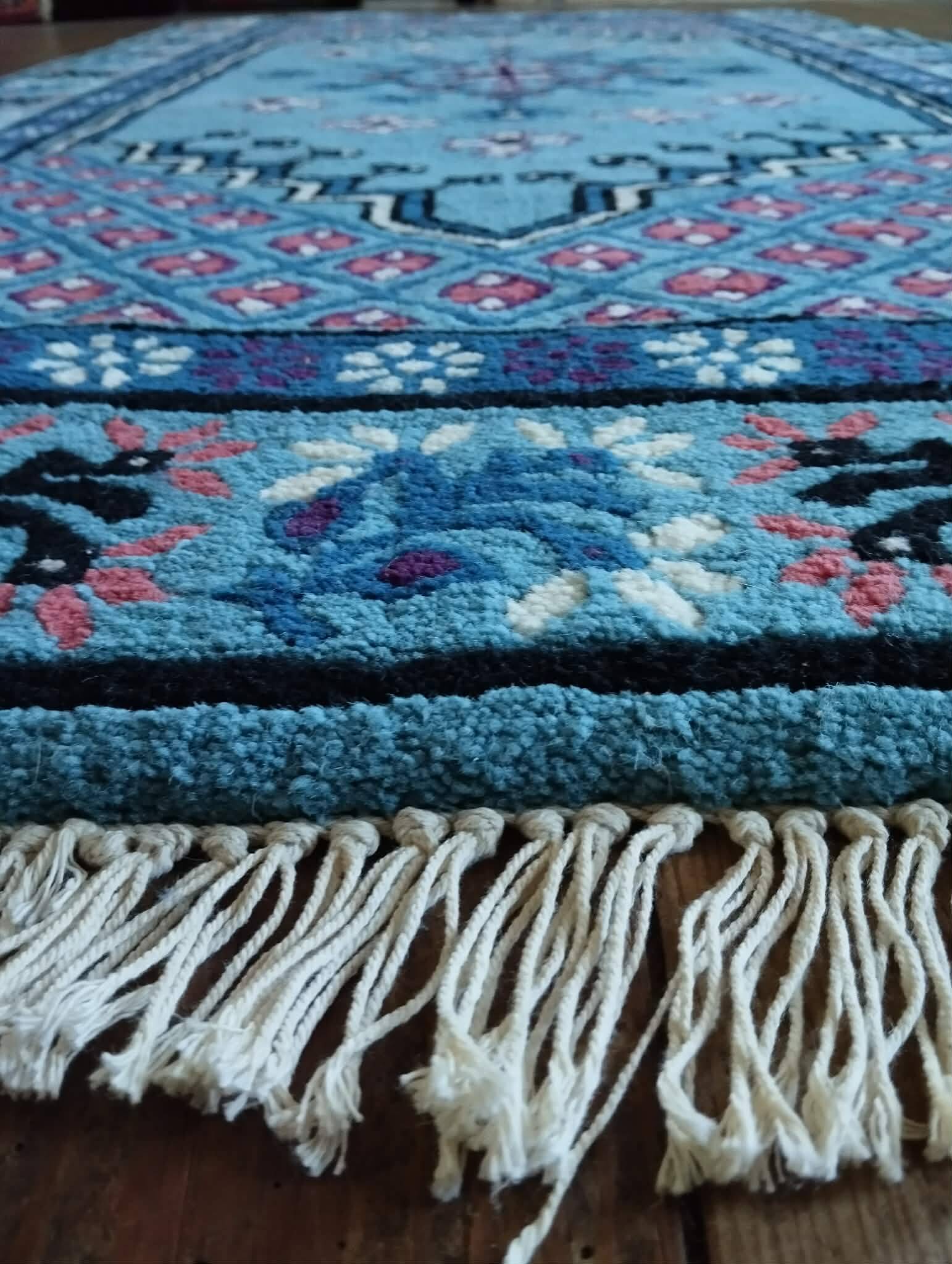 Handmade Kairouan Berber rug 188x103cm