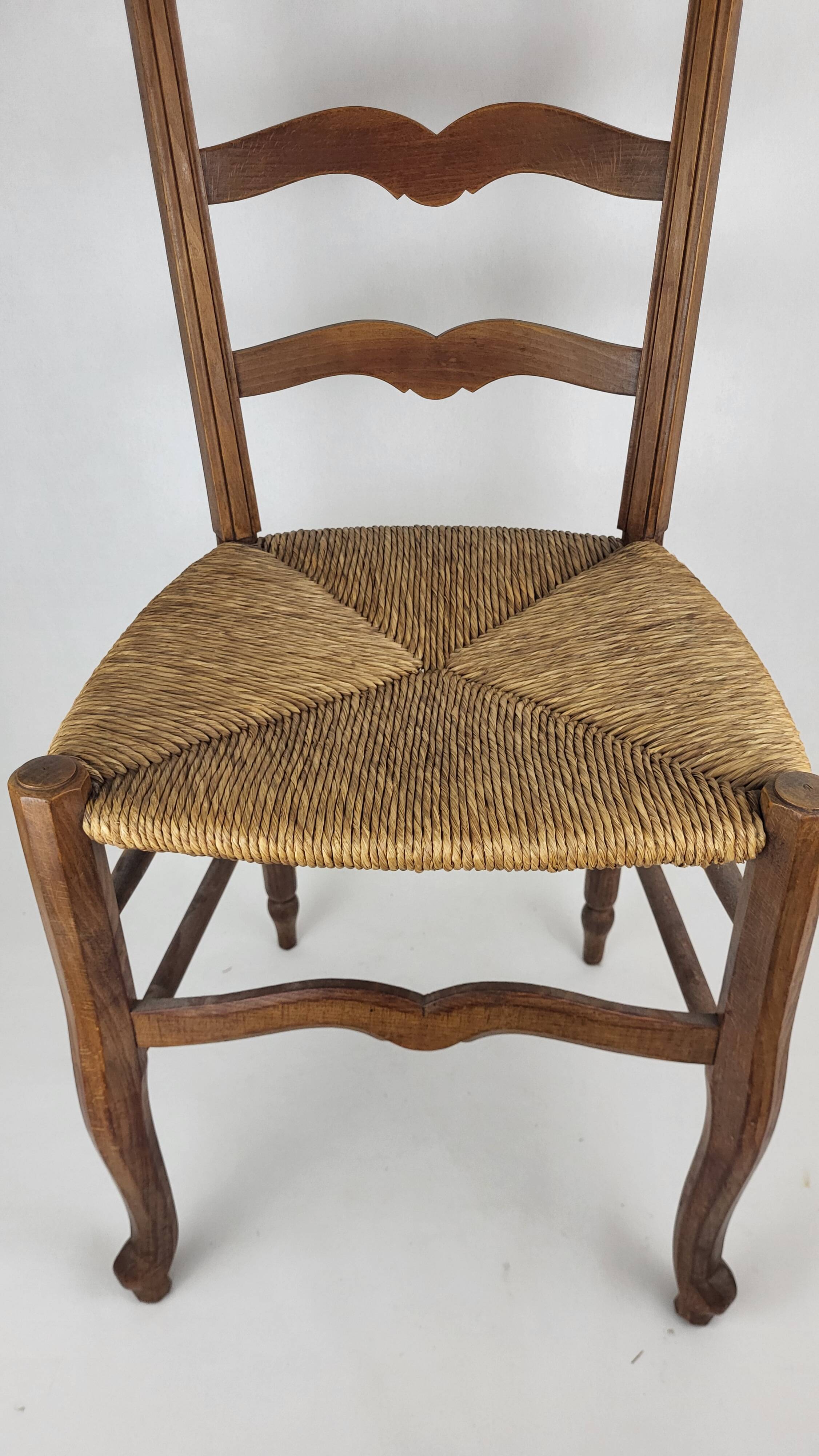 Straw chair