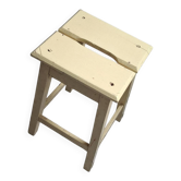 Tabouret a mzin jaune beurre