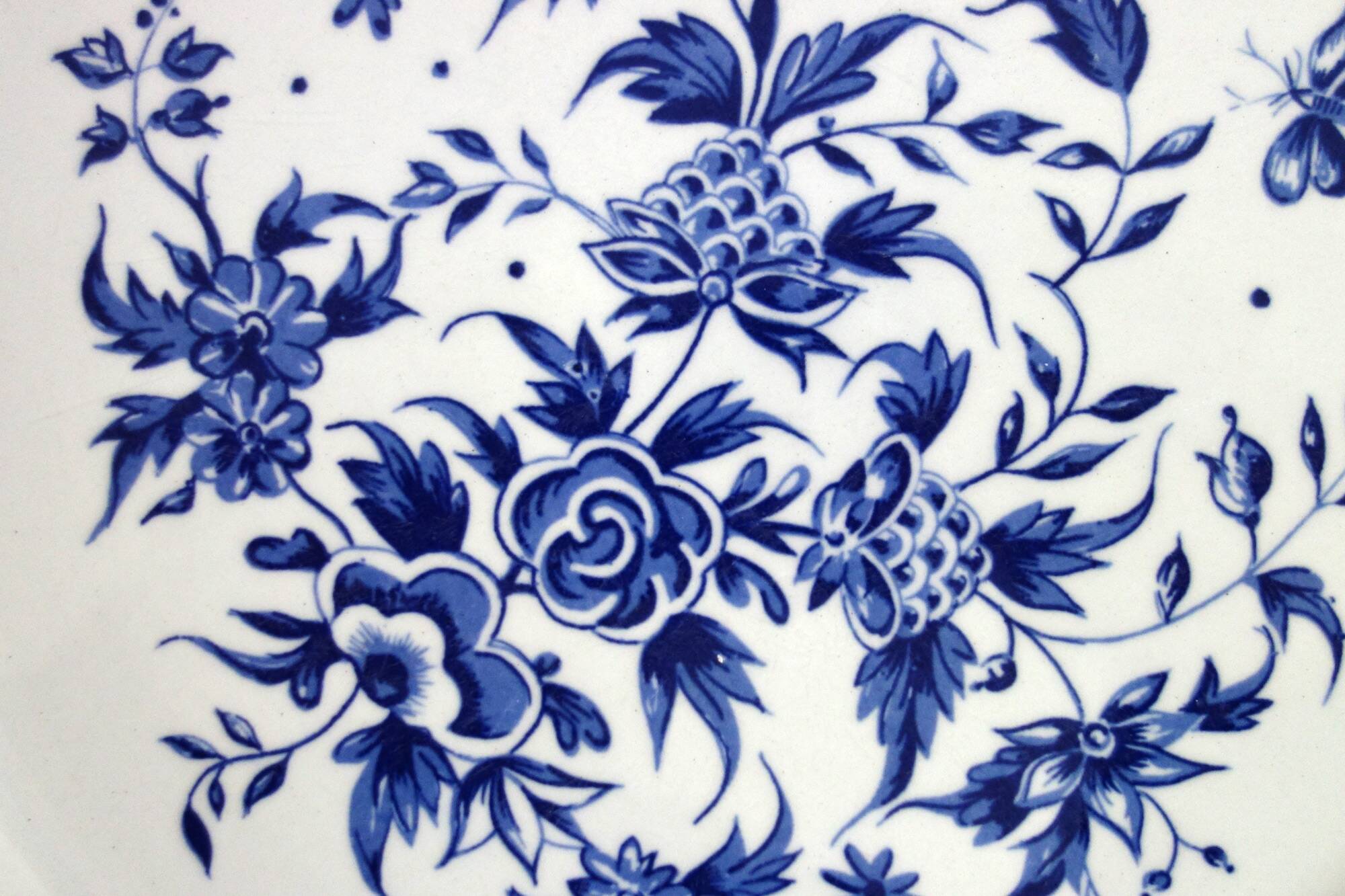 Set of 6 old flat plates with blue decoration, Rouy model, Salins