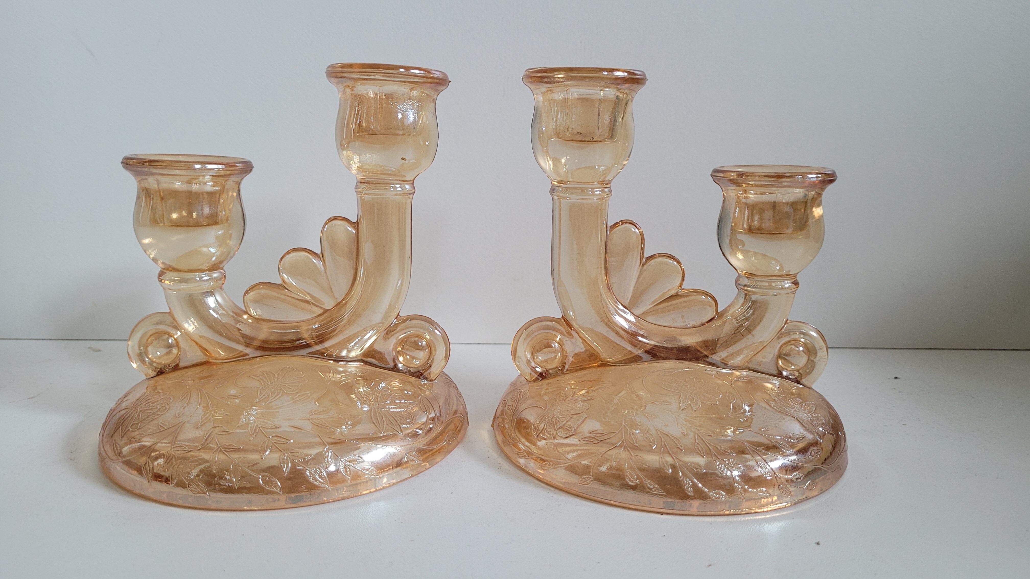 DuO pink glass candle holders