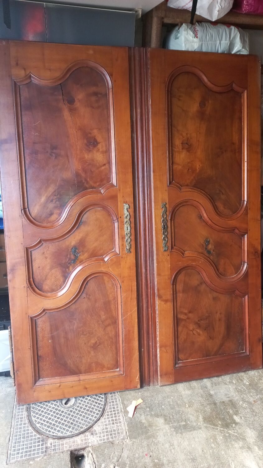 Wardrobe door walnut cherry trees