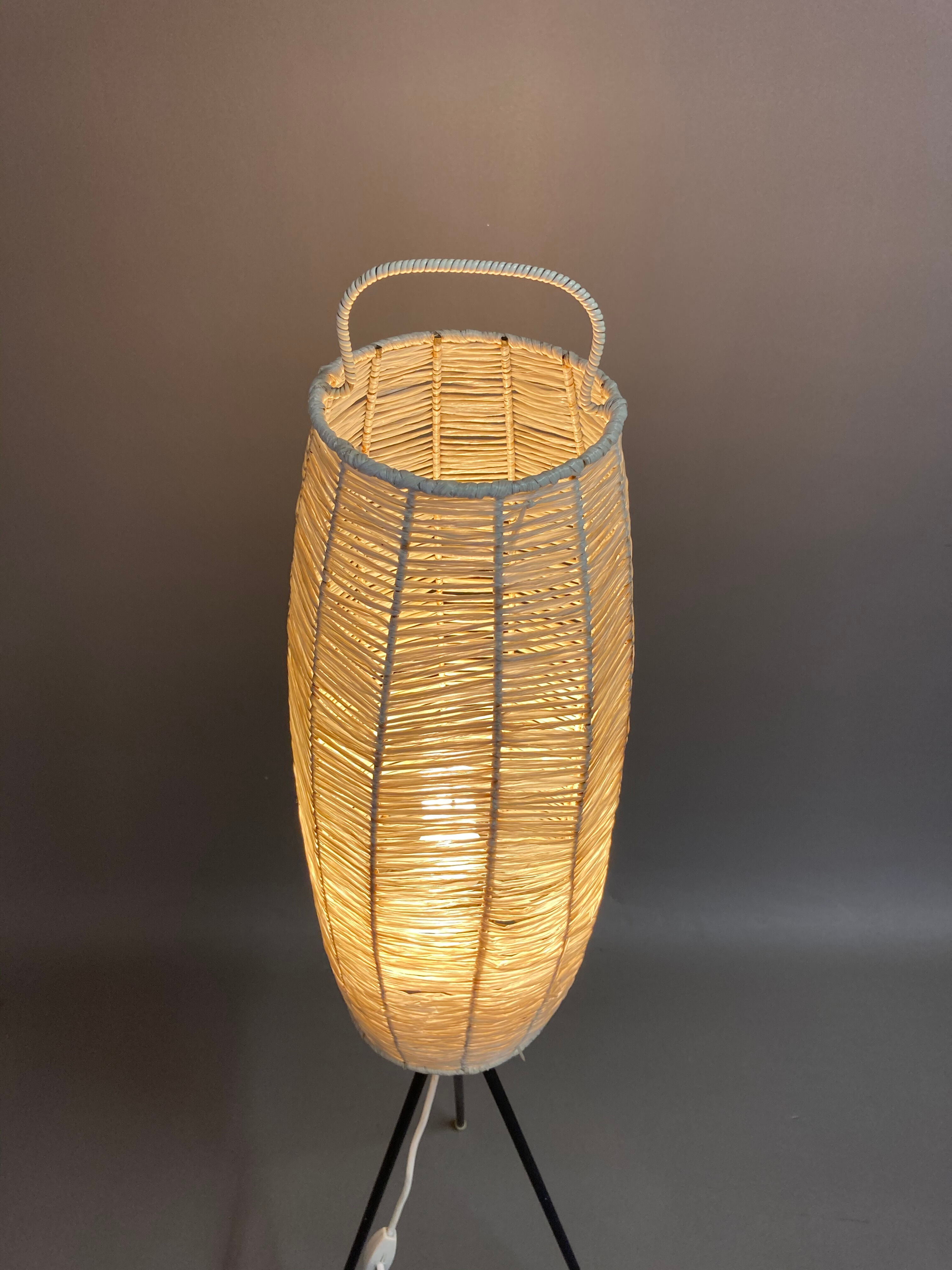 Elegant tripod lamp design 1950