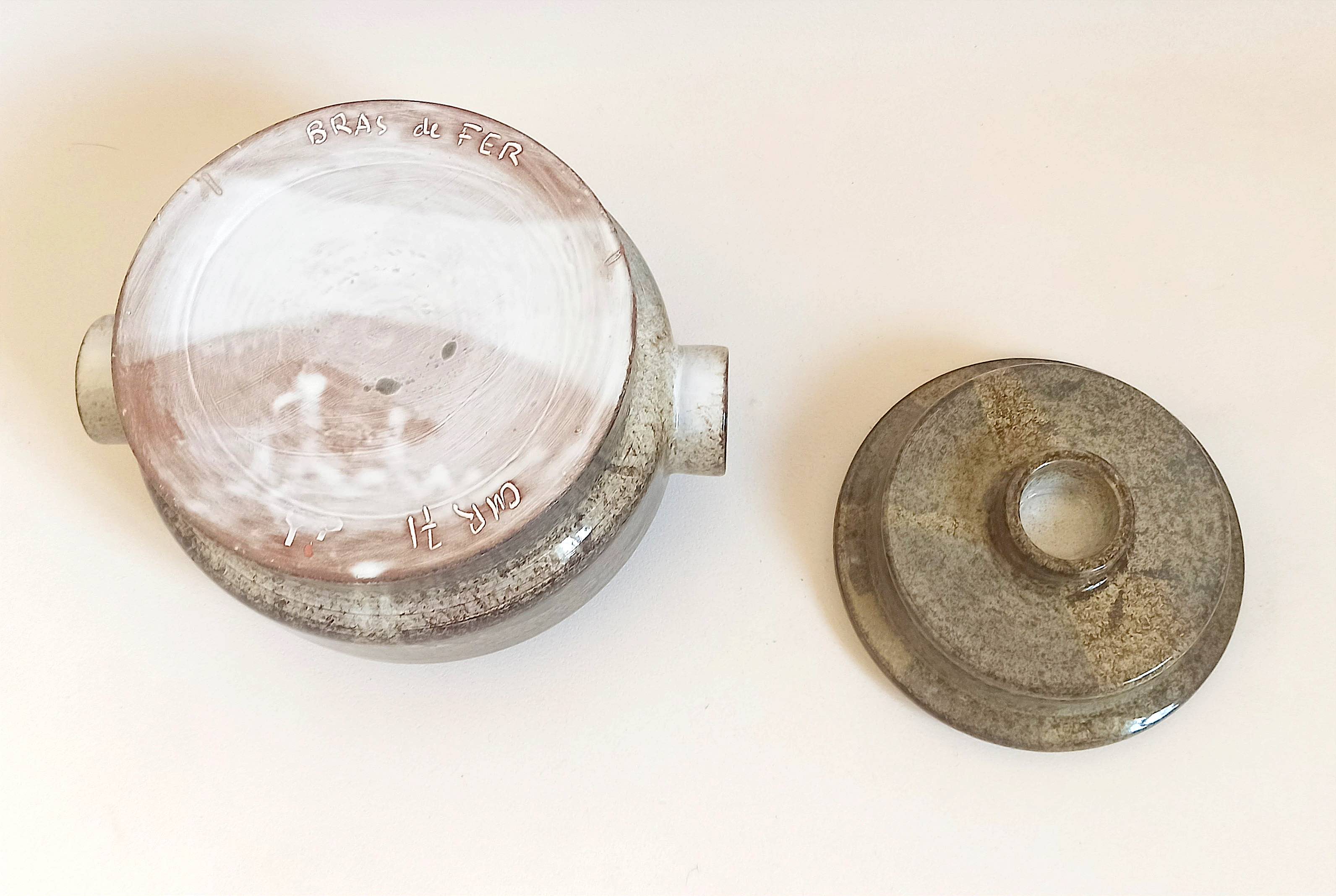 Ceramic biscuit tin 70s