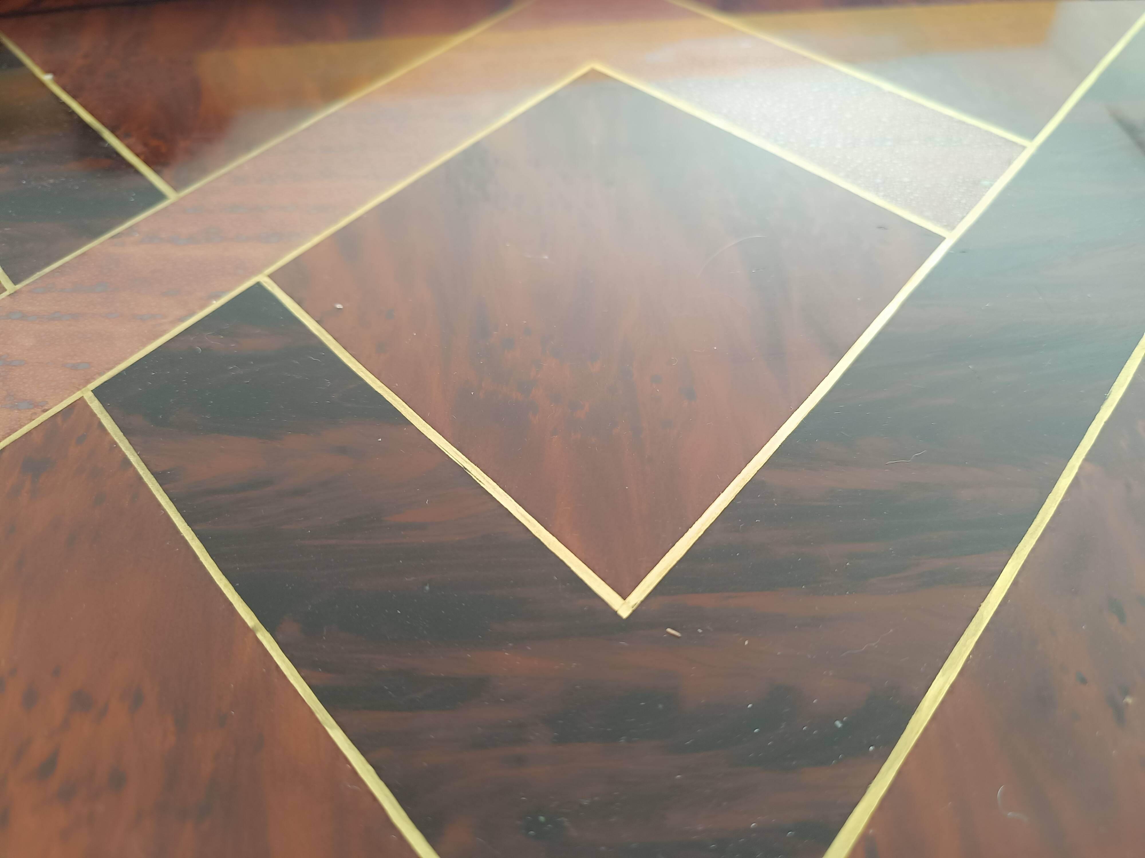 Art Deco tray. Marquetry.