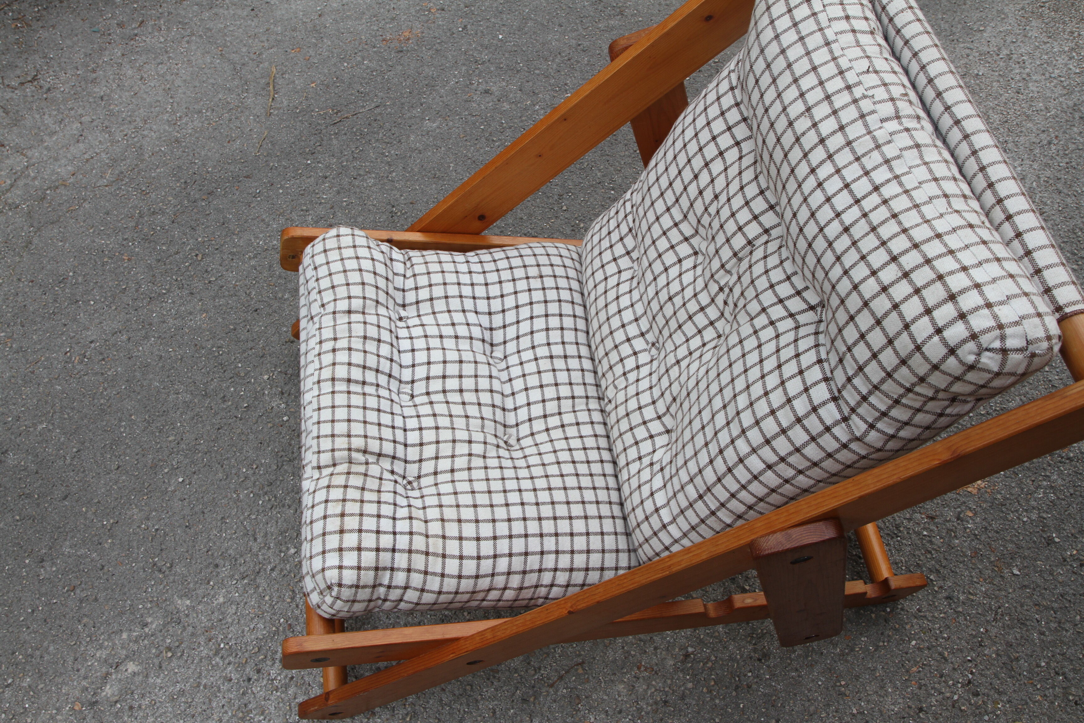 Kontiki chairs by Gillis Lundgren from the 1970s