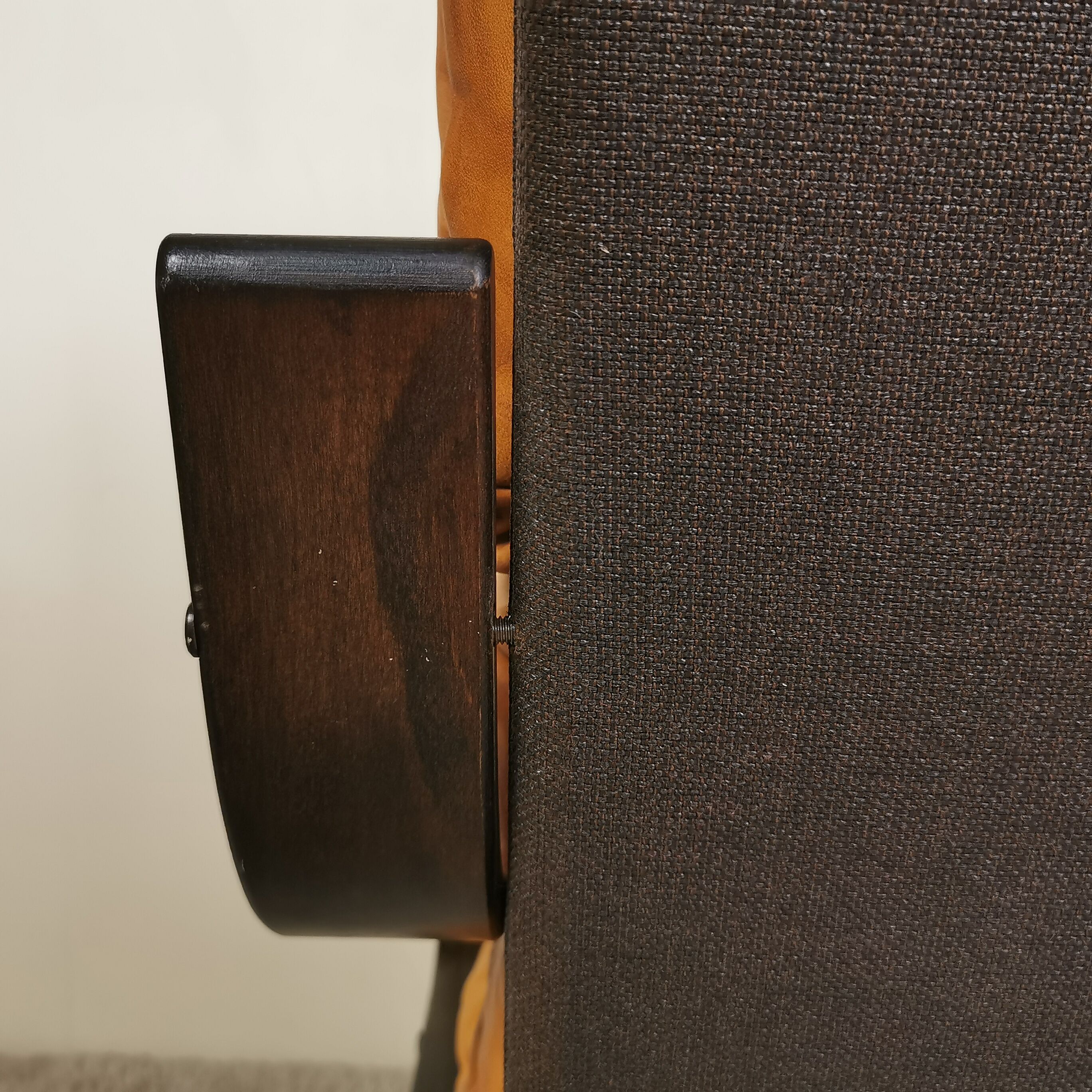 Fauteuil pivotant cuir scandinave