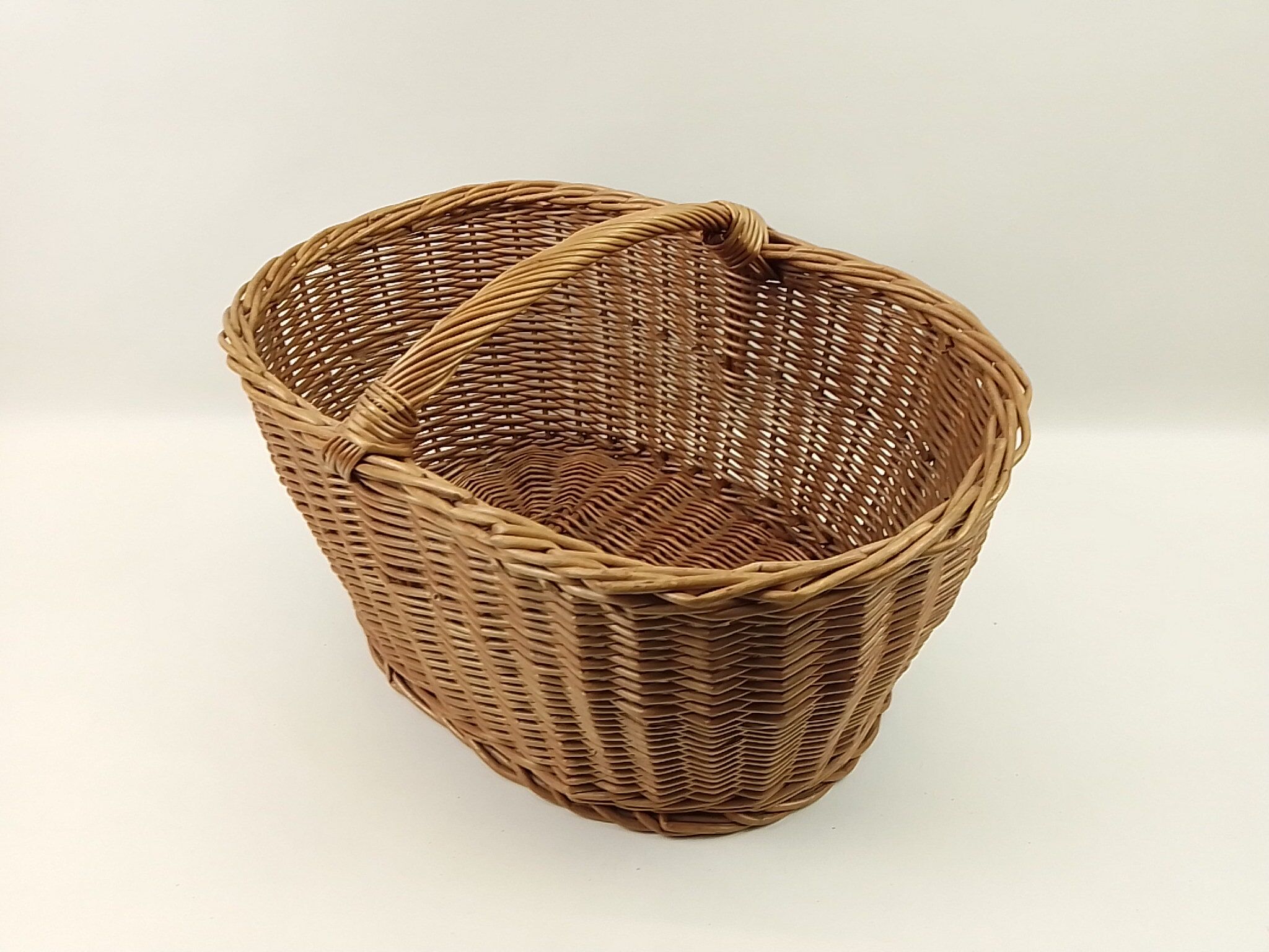 Wicker shopping cart
