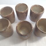 Six tasses à café en grès