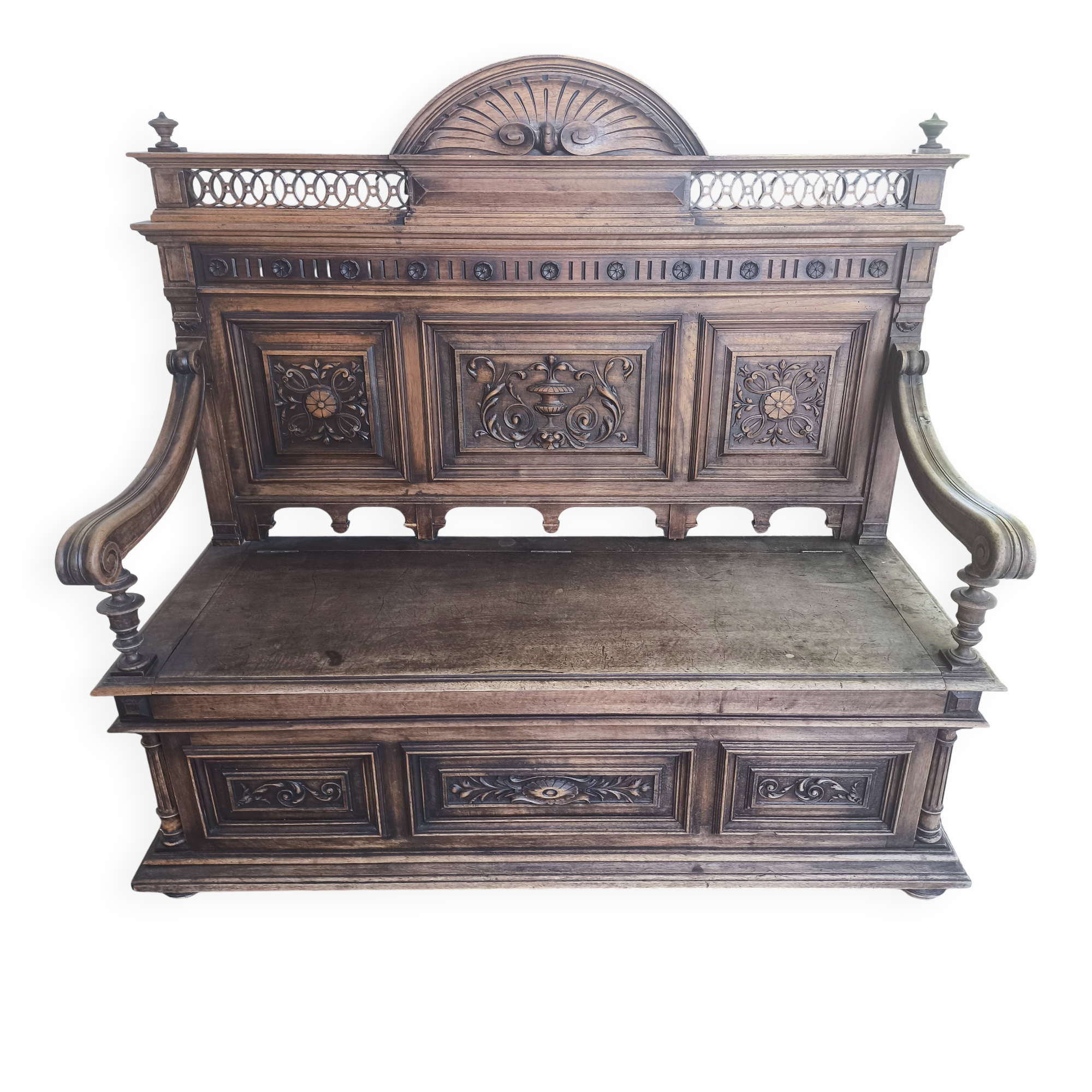 Banquette-coffre ancienne style Henri II / Néo-Renaissance en bois sculpté