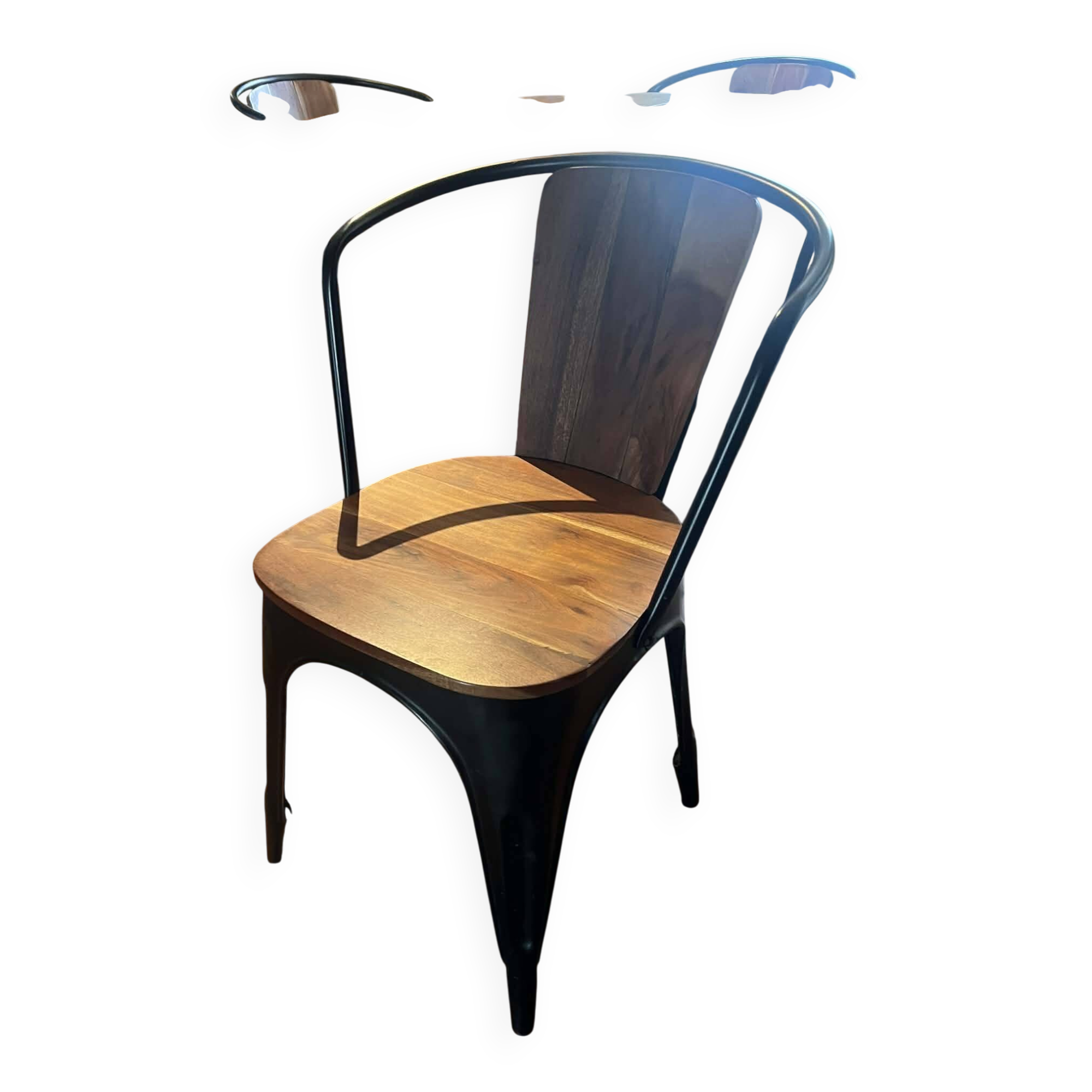 4 chaises en métal noir et bois