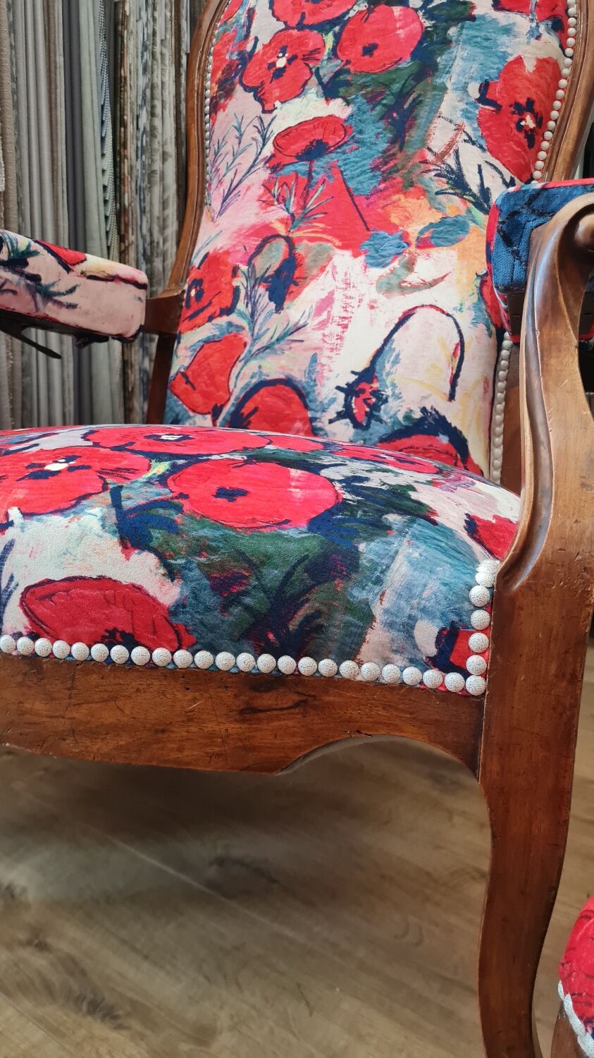 Fauteuil et repose-pied Voltaire