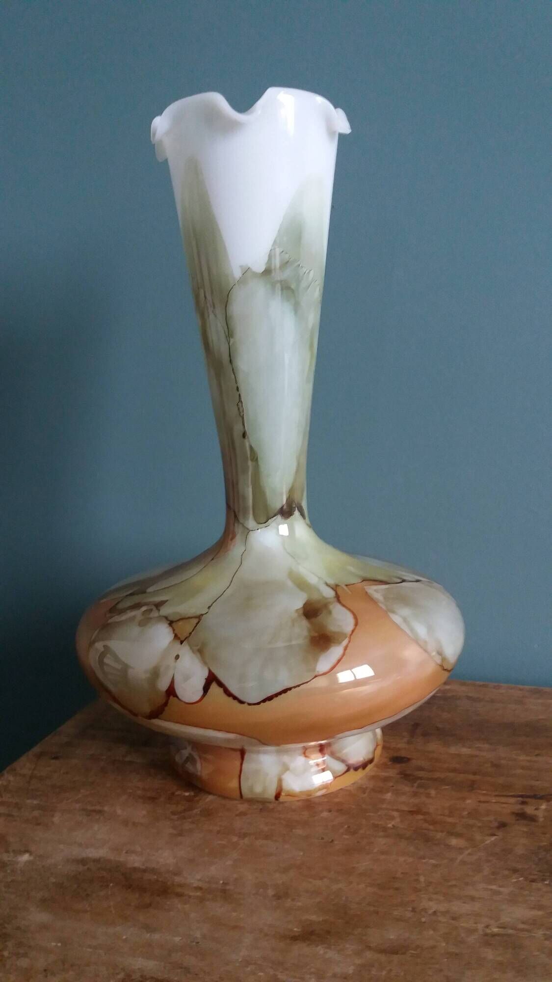 Marbled opaline vase, Stelvia, Empoli, Italy