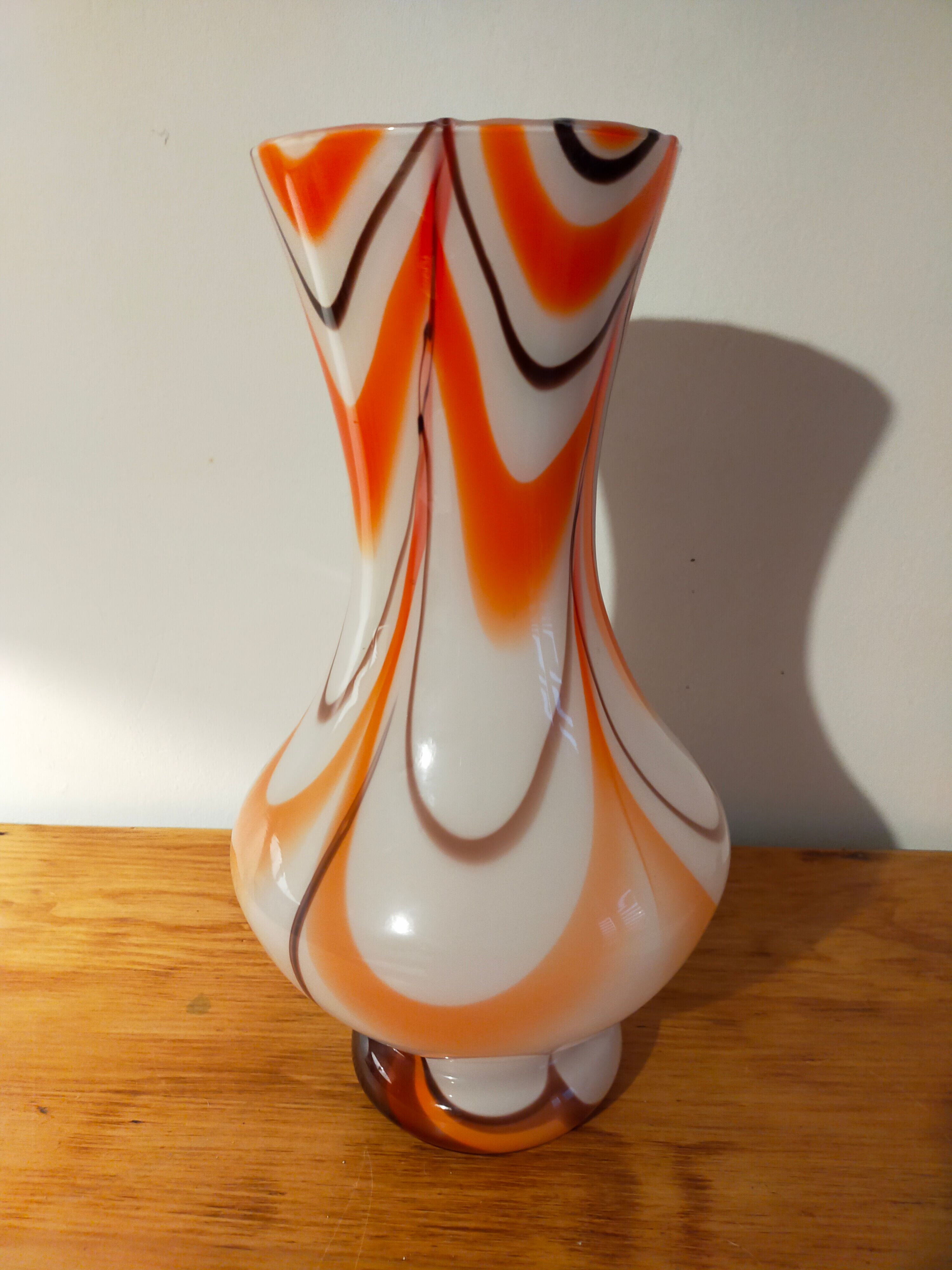 Vintage 70s italian vase in opaline or murano glass