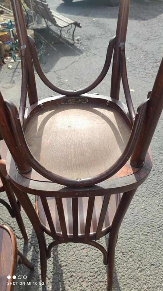 Series of 6 curved beech bistro chairs from Thonet around 1920/30