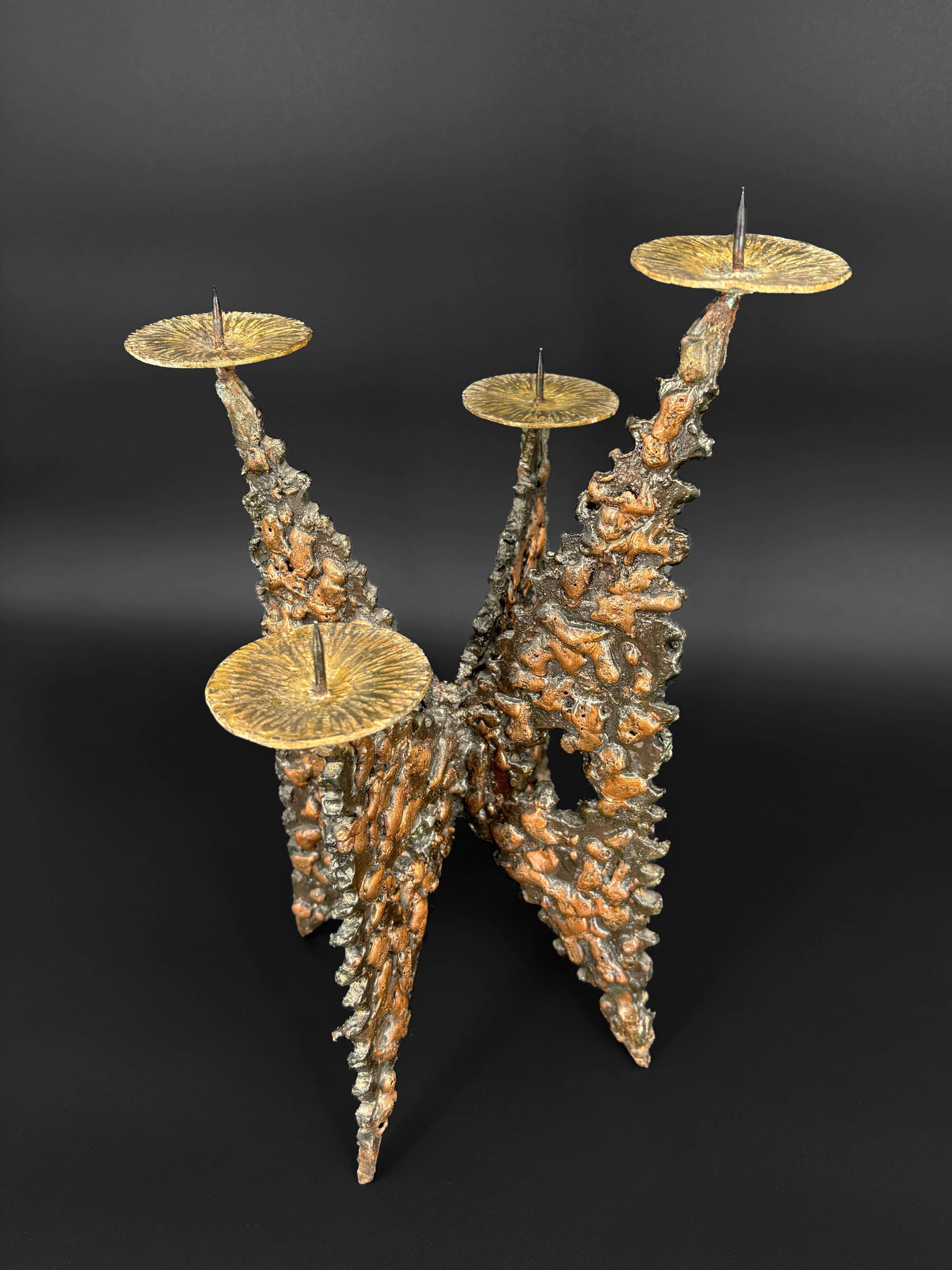 Brutalist sculptural chandelier with 4 lights