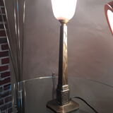 Lampe fonte d'acier 1920  signé de la maison Brousseval  et tulipe muller et frere non signe